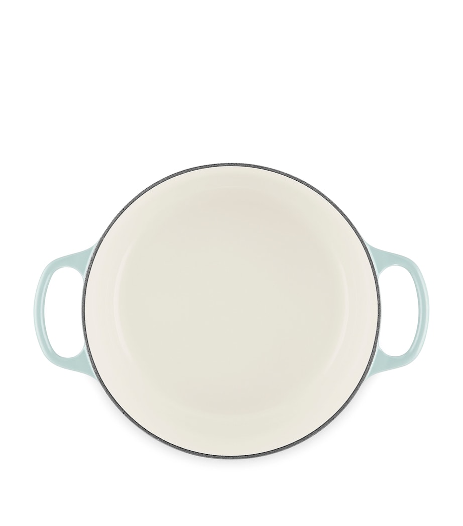 Cast Iron Round Casserole Dish (24cm) SEA SALT Image 4