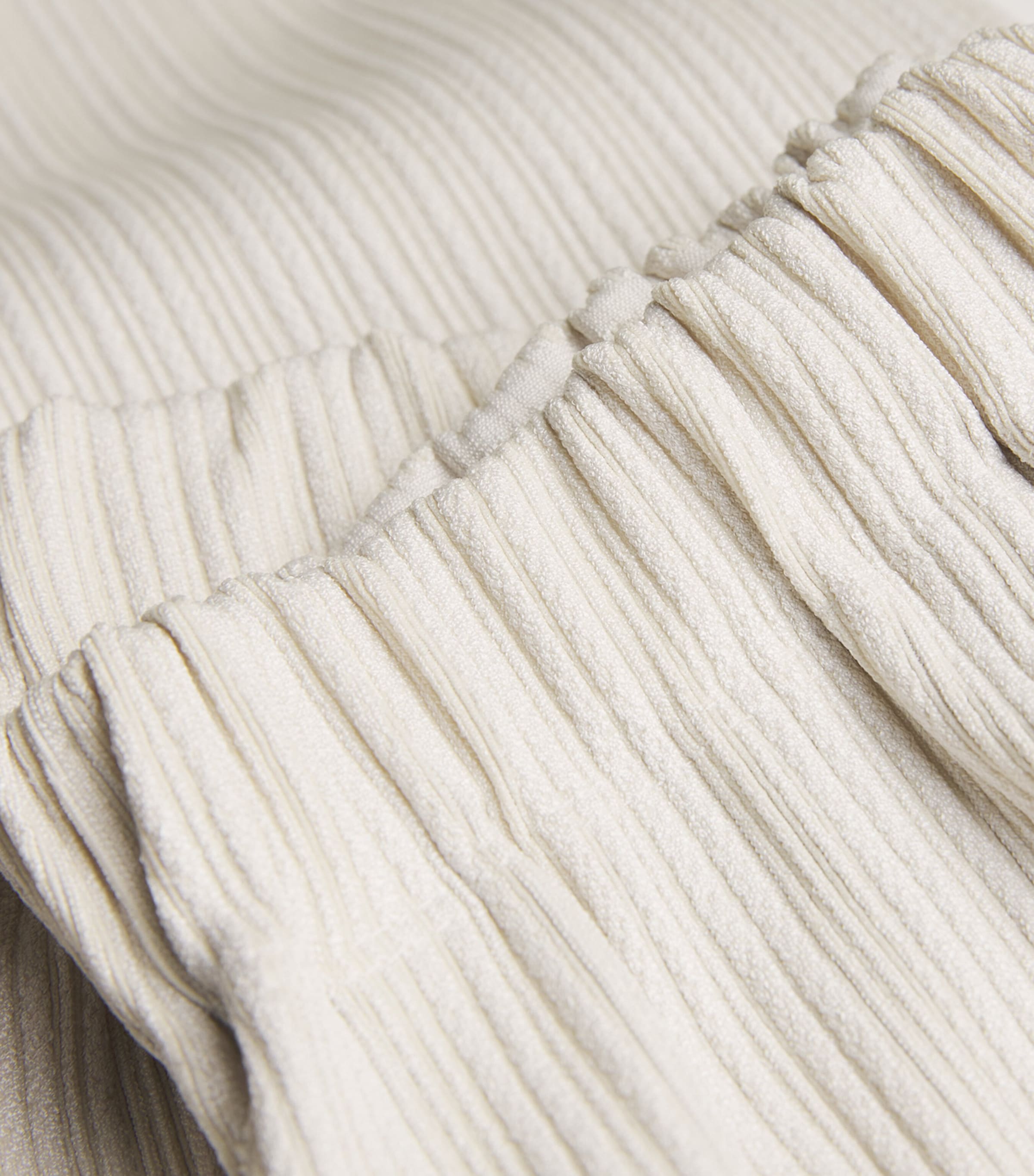 A-POC Shell Cropped Trousers OFF WHITE Image 5