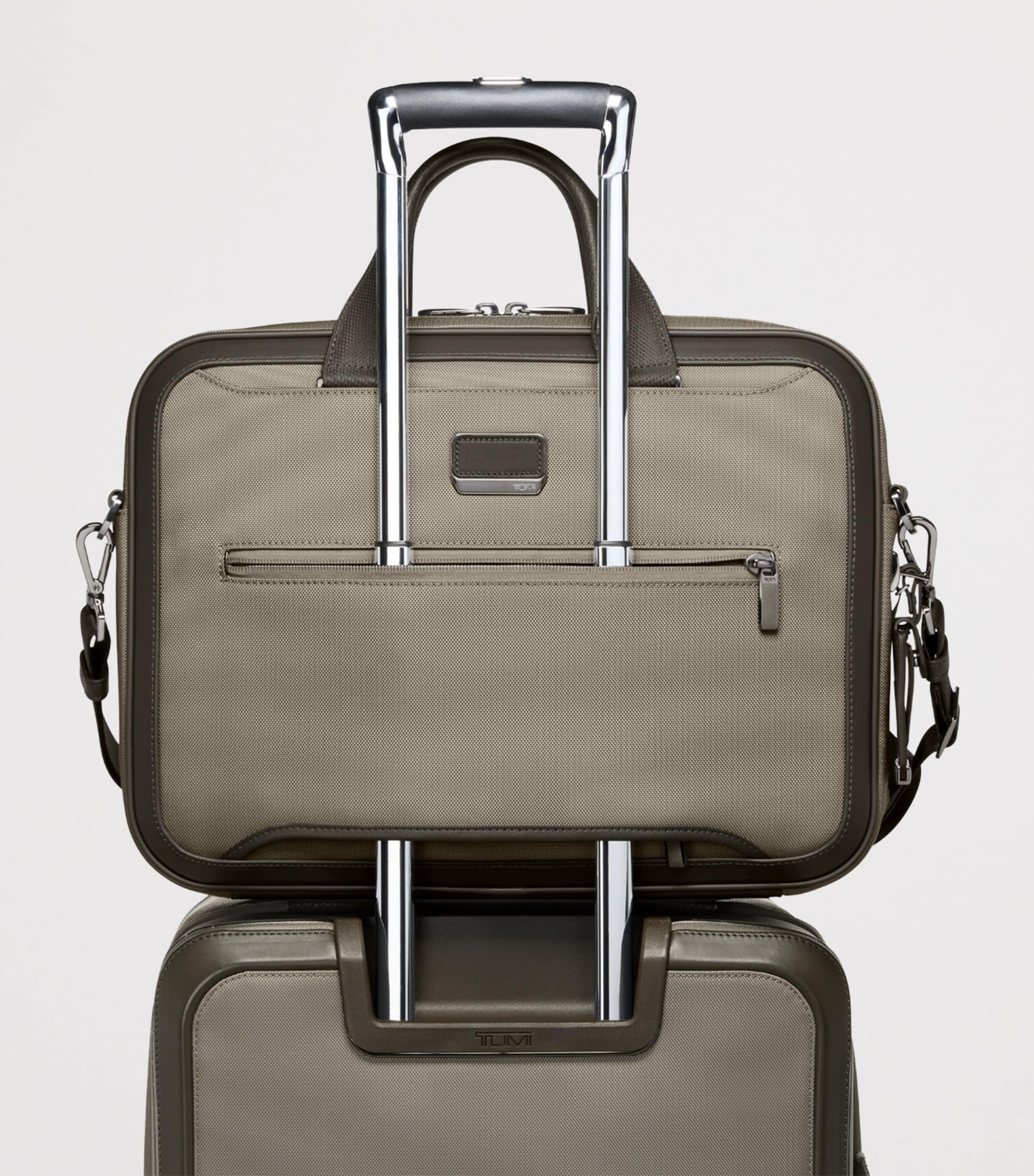 Tumi Arrivé Hannover Slim Briefcase Taupe Image 3