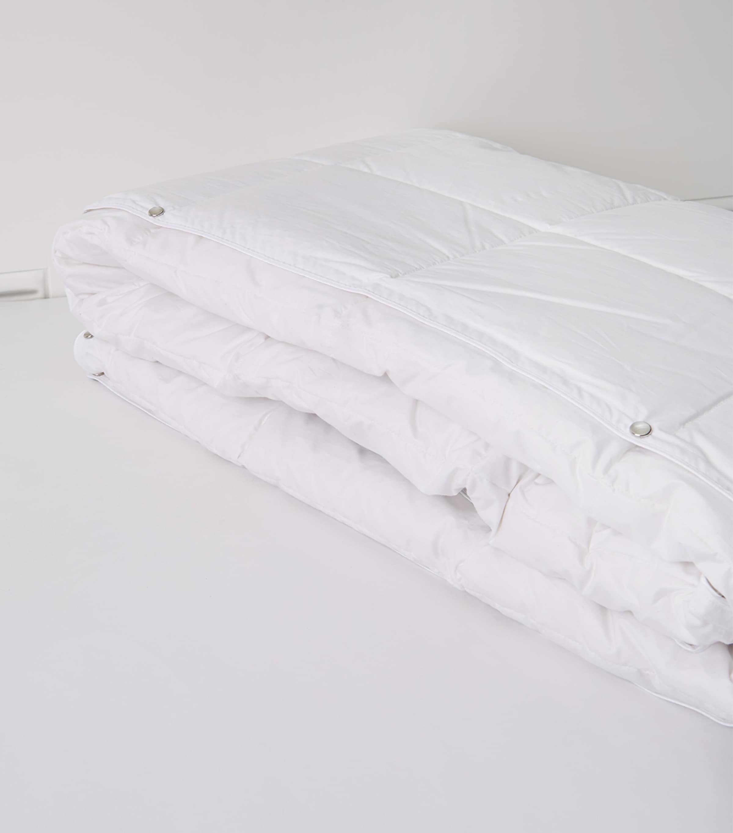 Double Hungarian Goose Down Duvet (3 Tog) WHITE Image 2