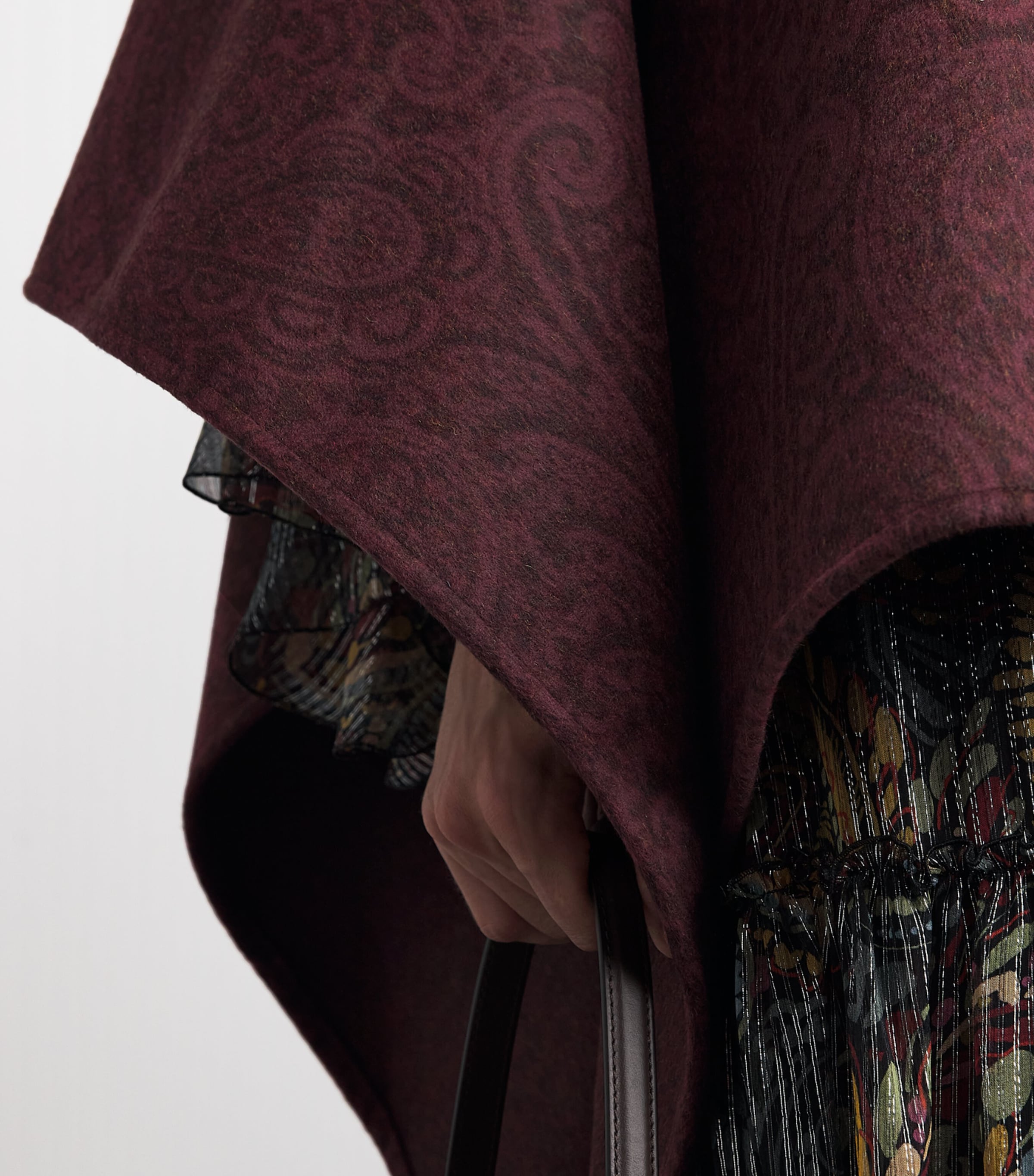 Etro Womens Wool-Blend Paisley V-Neck Cape Burgundy Image 3