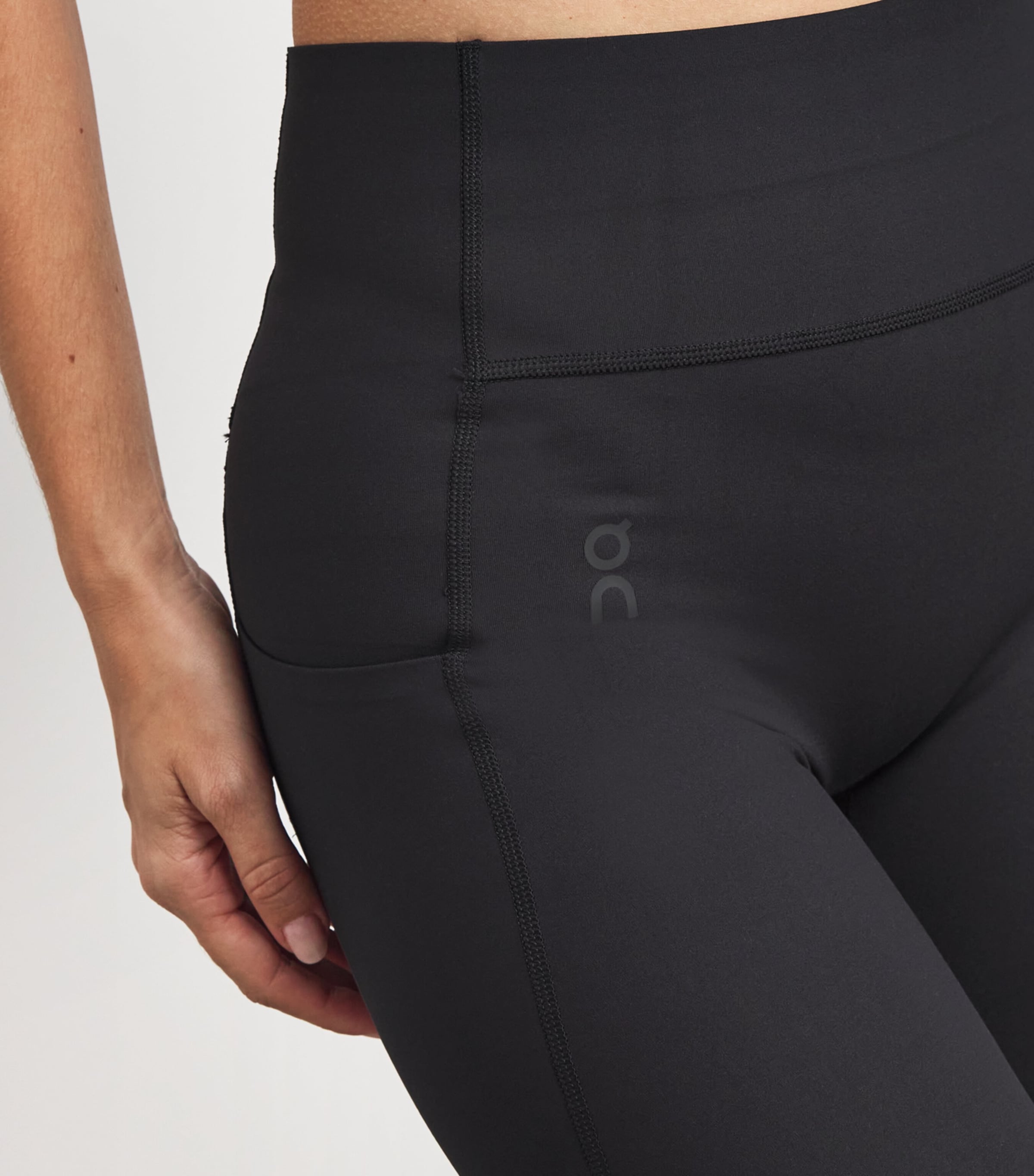 Studio Short Leggings BLACK Image 6