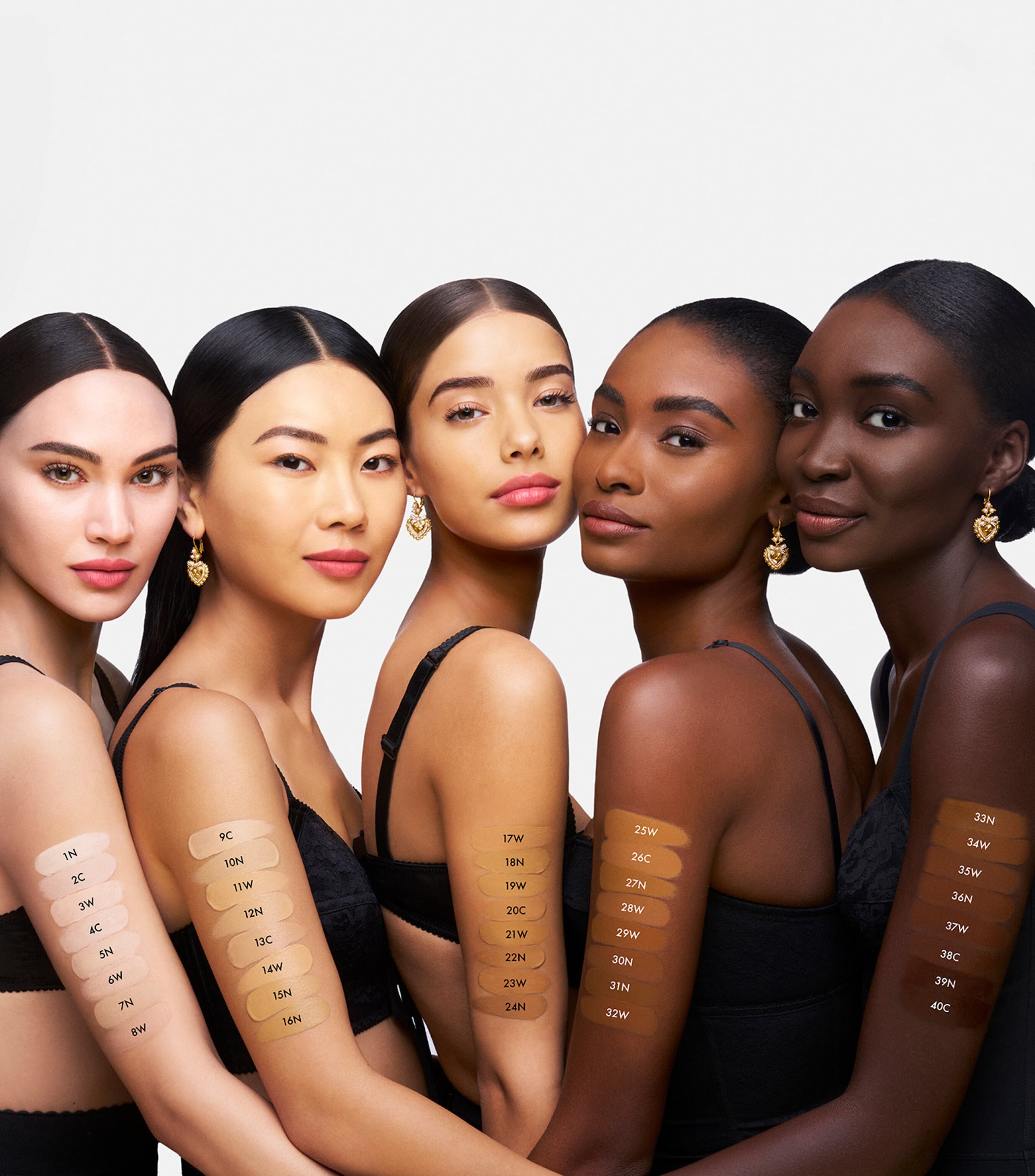 Everlast Foundation SPF 20  9C LIGHT MEDIUM Image 5