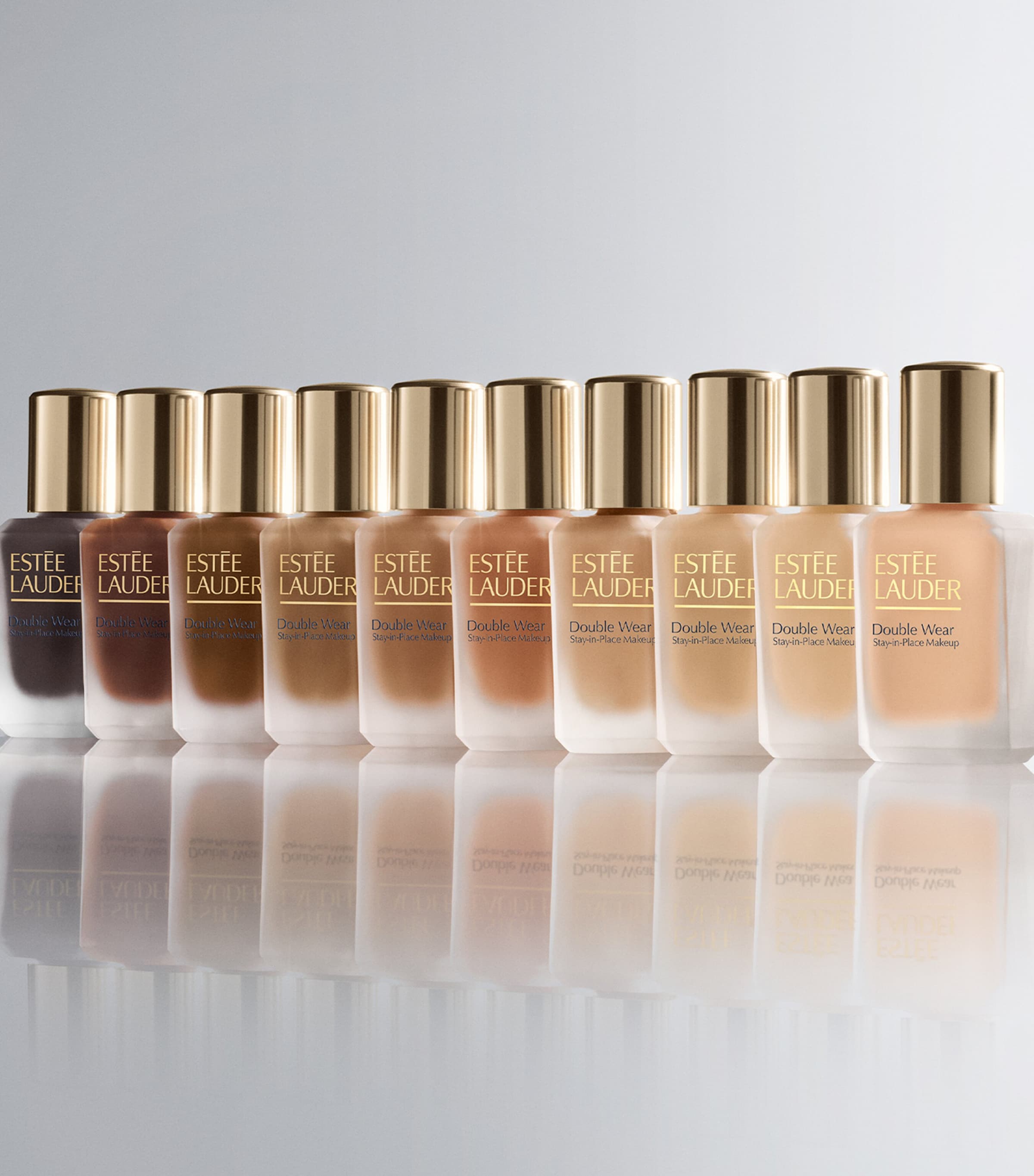 Estée Lauder Double Wear Longwear Matte Foundation SPF 10 Ebony Image 4