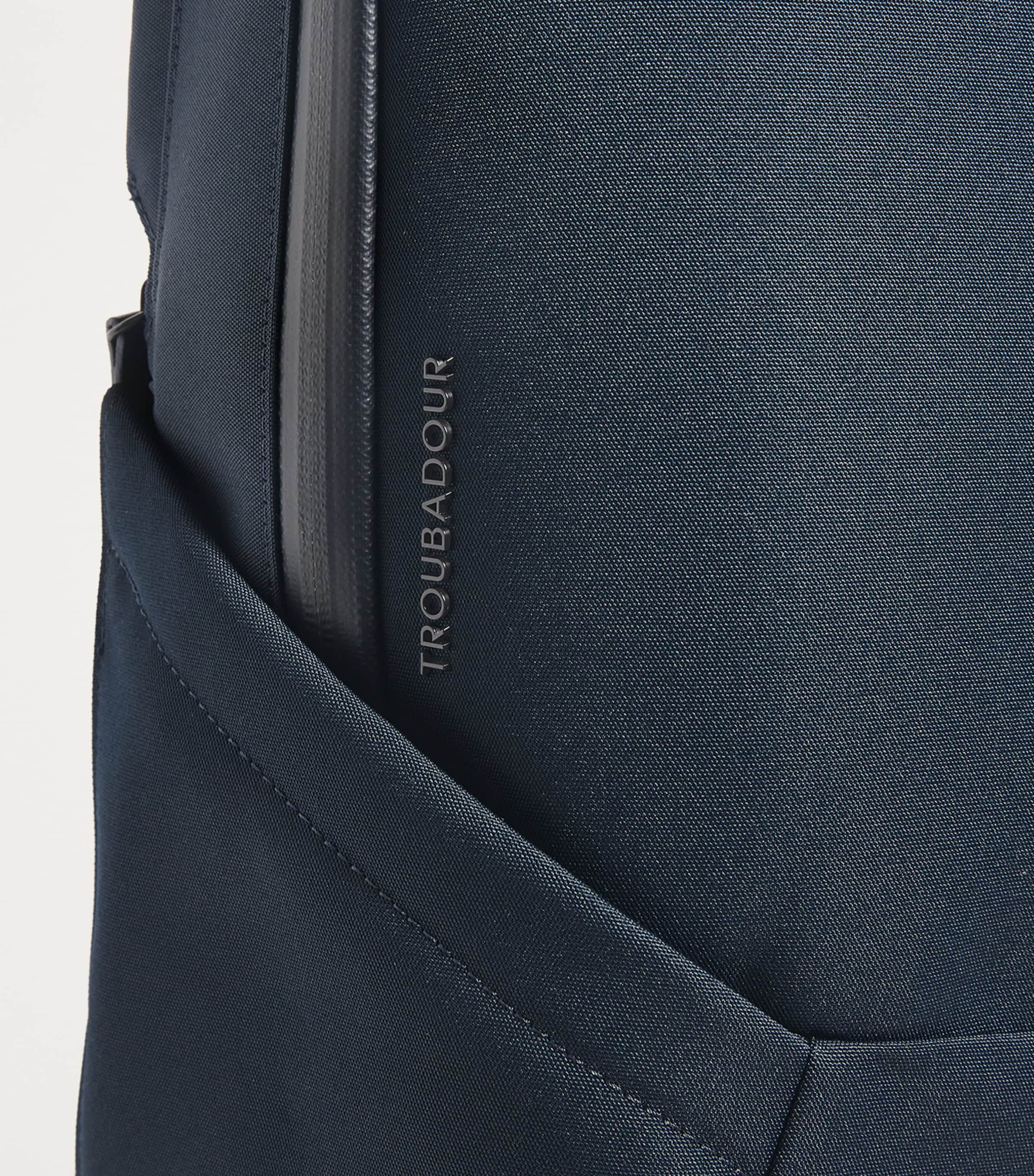 Apex 3.0 Backpack NAVY Image 6