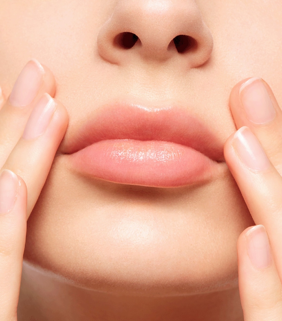 Total Lip Treatment (15ml) NO COLOUR Image 7