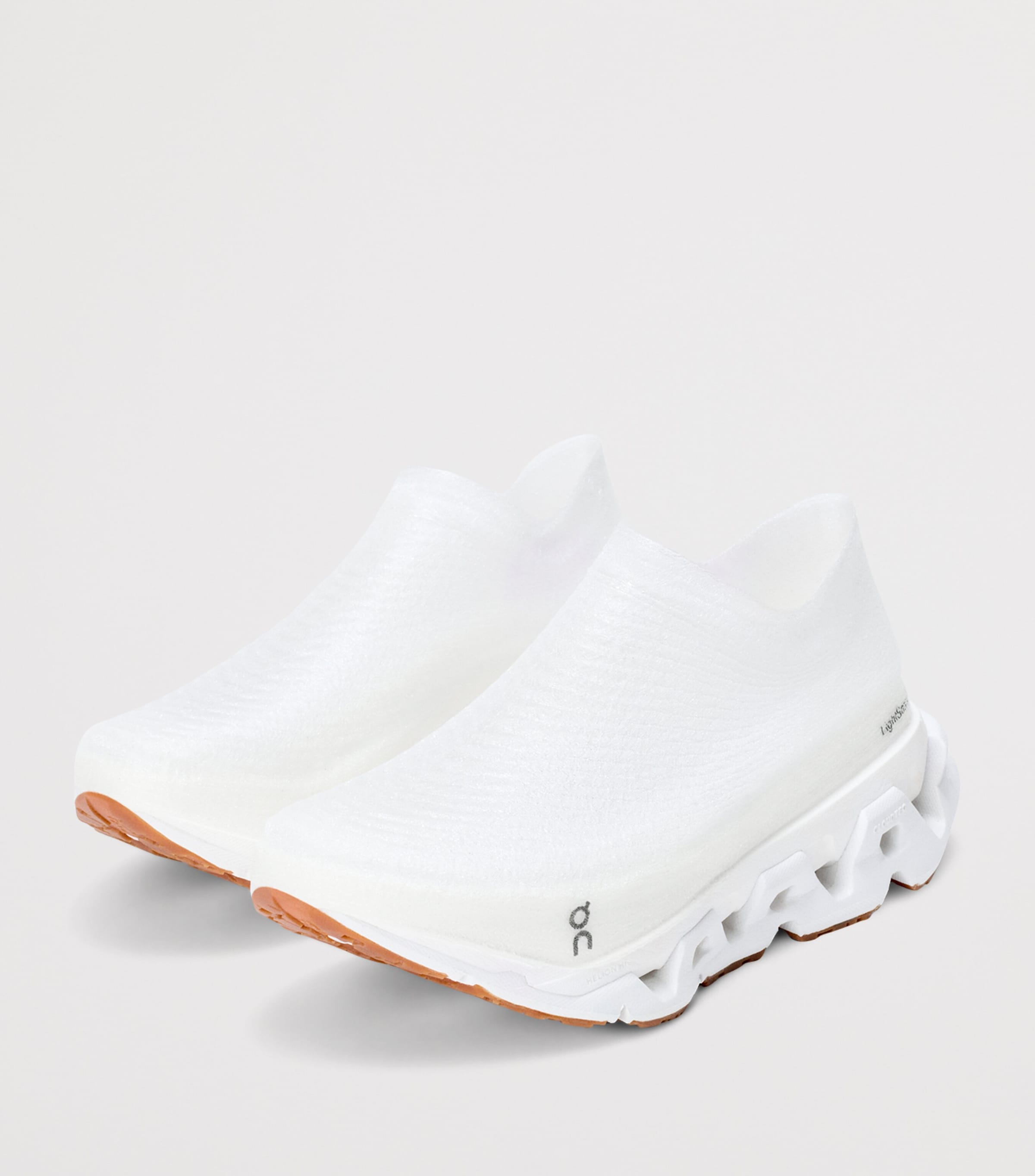 LOEWE Womens x On Lightspray Cloudmonster Sneakers White/silver Image 2