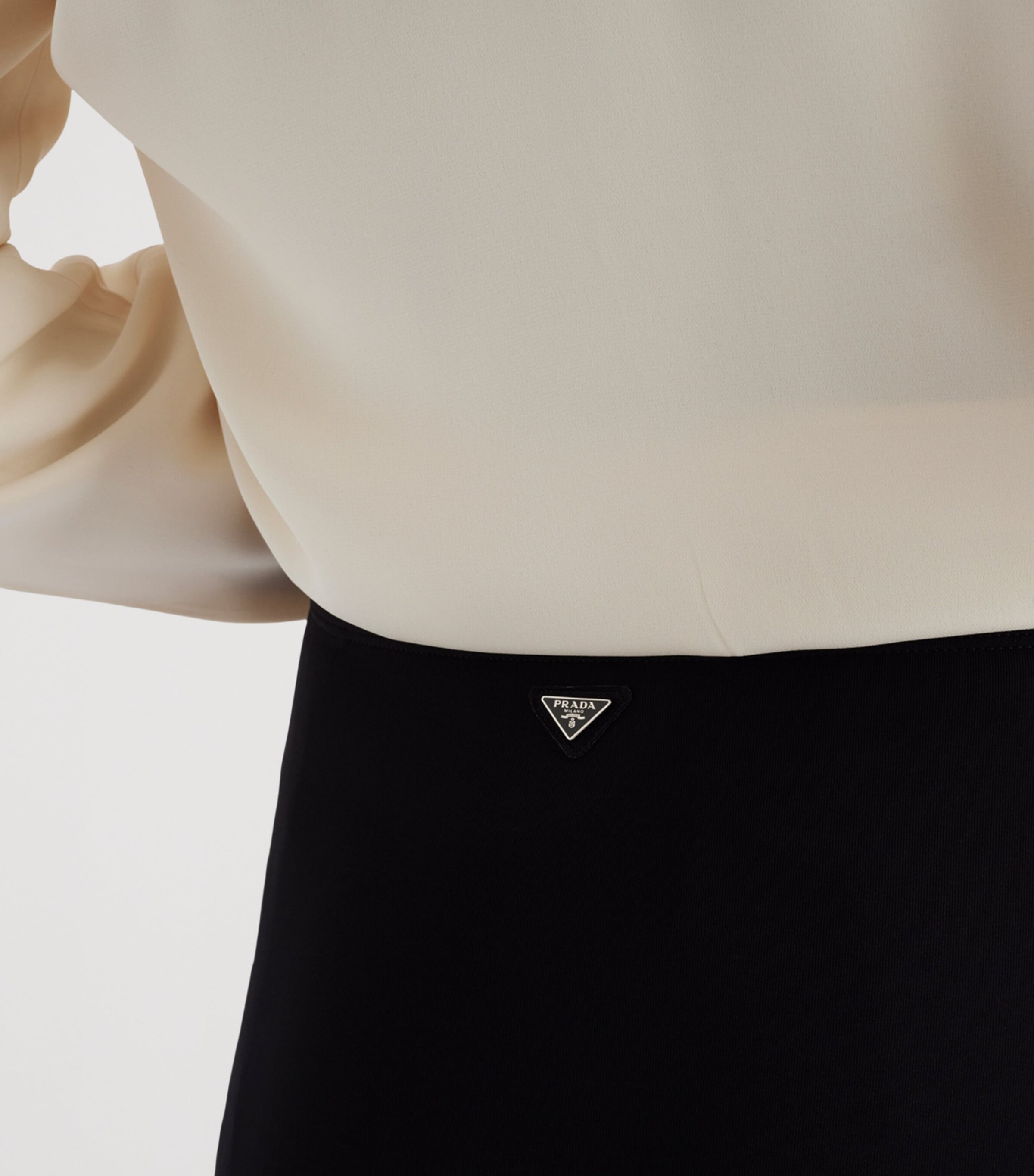 Snag-Resistant Stretch Slip F0002 Image 6