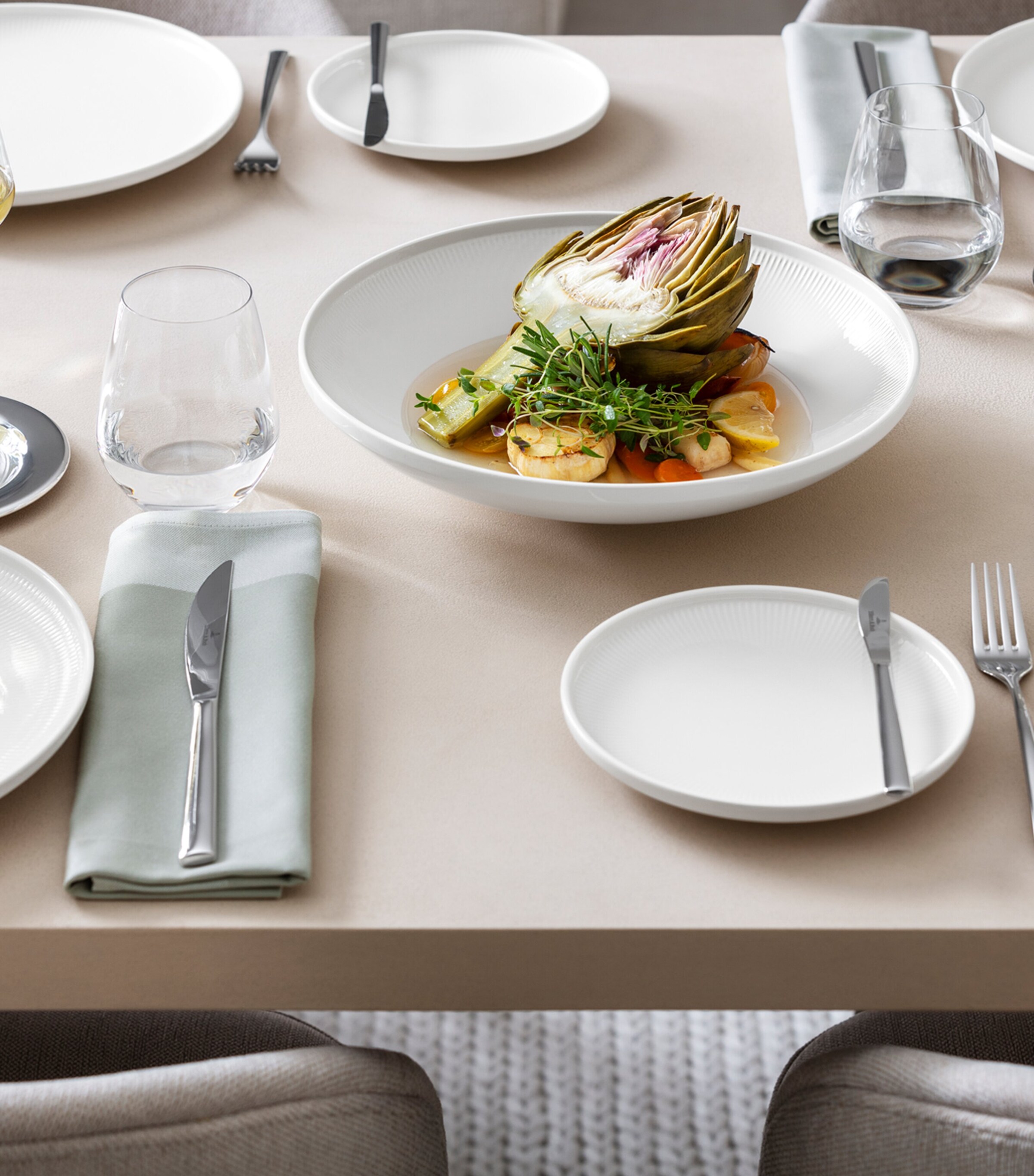 Porcelain Afina Bowl (29cm) WHITE Image 2