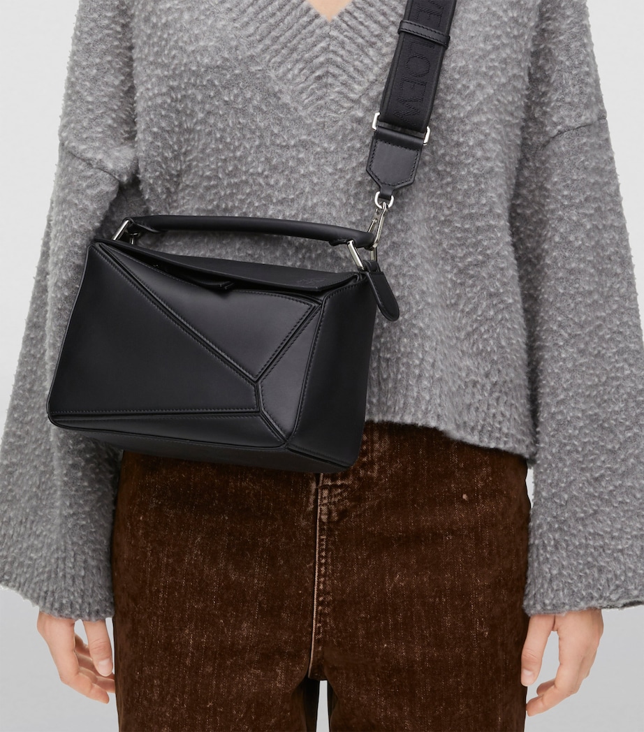 Leather Puzzle Edge Top-Handle Bag BLACK Image 2