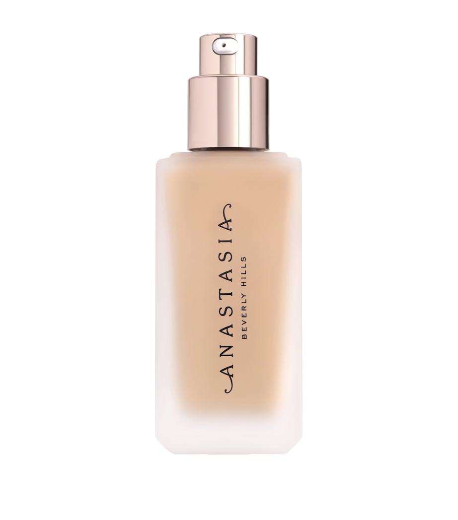 Impeccable Blurring Second-Skin Matte Foundation SHADE 11 3N Image 2