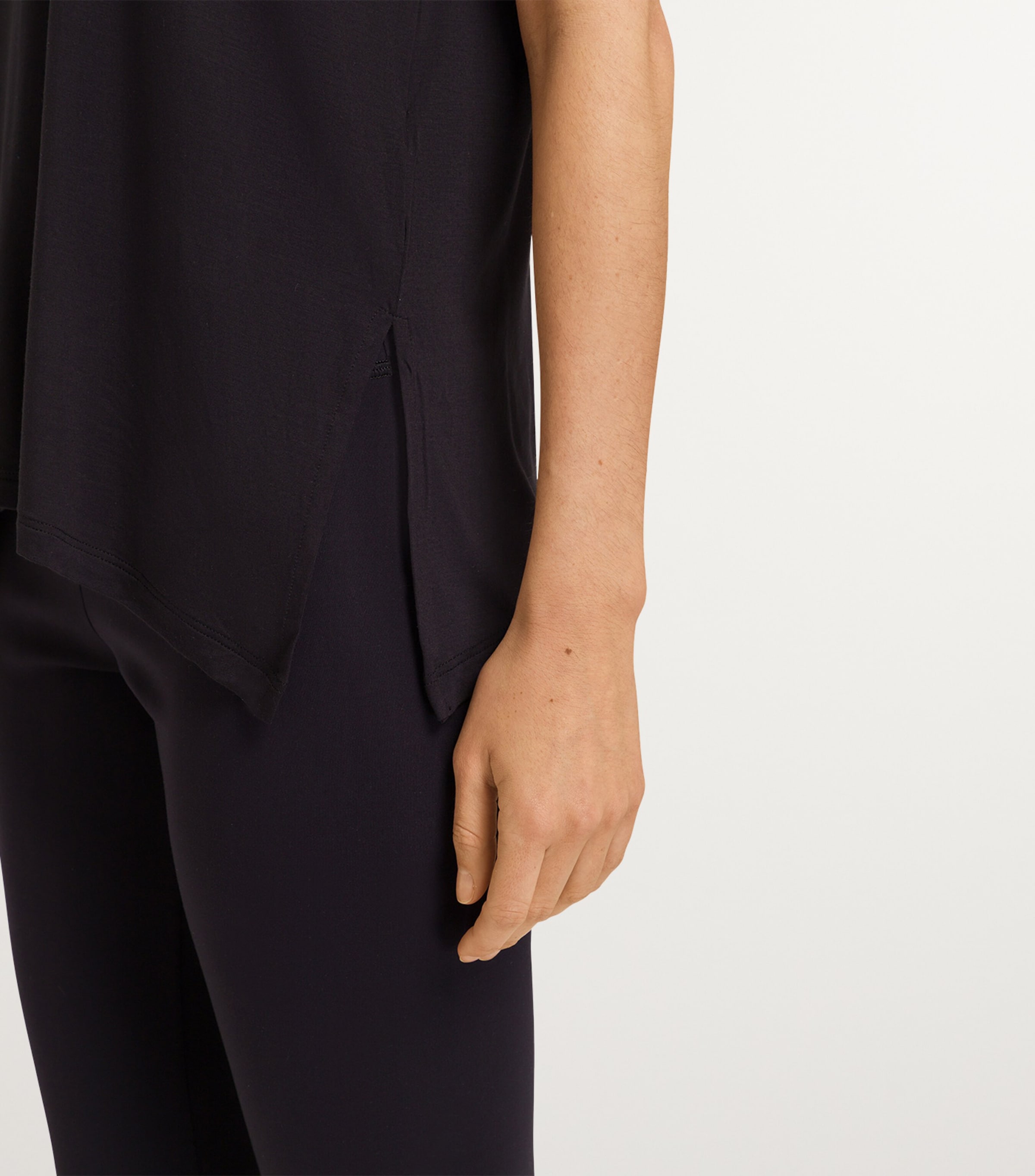 Hanro Modal Yoga T-Shirt | Women Clothing | Tops | Sportswear | Sports Tops | Designers | Hanro Hanro Modal Yoga T-Shirt | Women Clothing | Tops | Sportswear | Sports Tops | Designers | Hanro