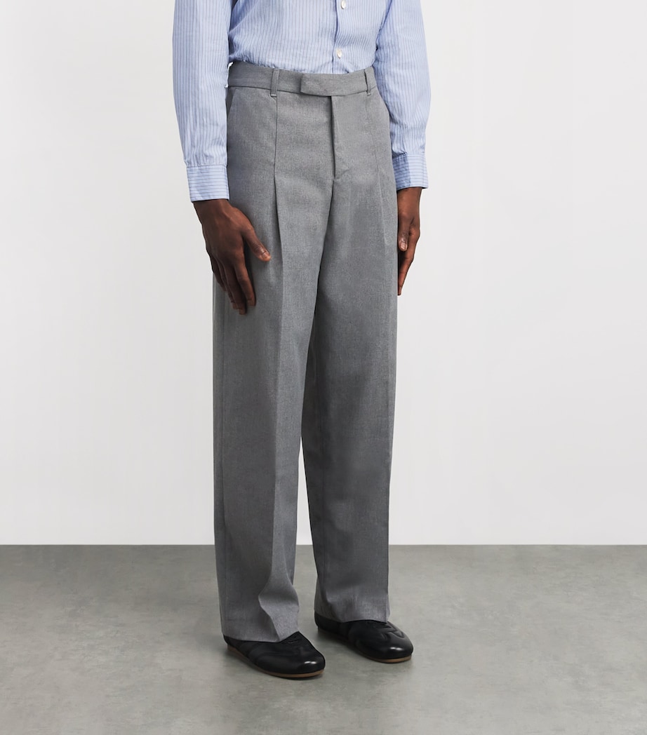 Everyday Wide-Leg Pleated Trousers LIGHT GREY Image 3