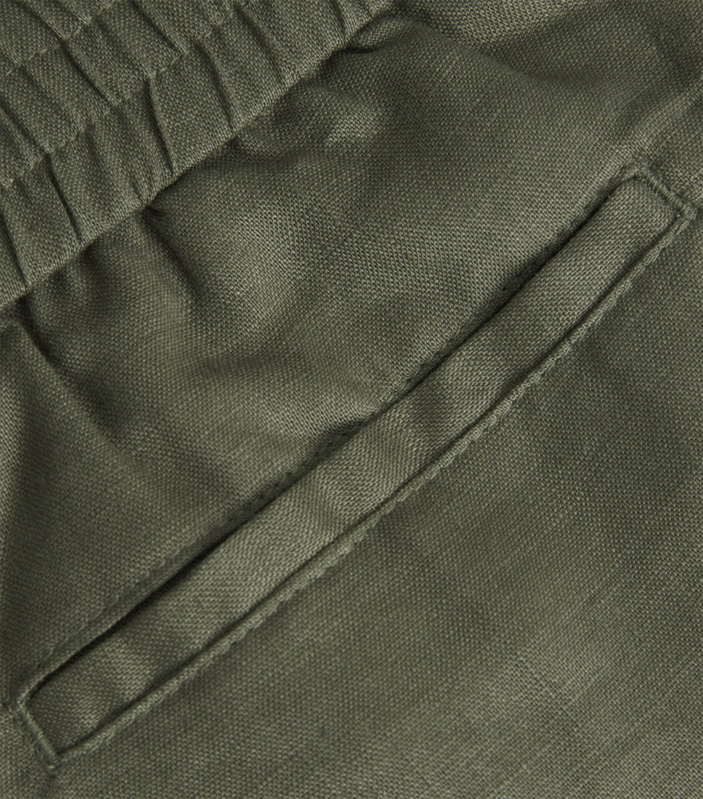 CHÉ Mens Linen Relaxed Shorts Khaki Image 6