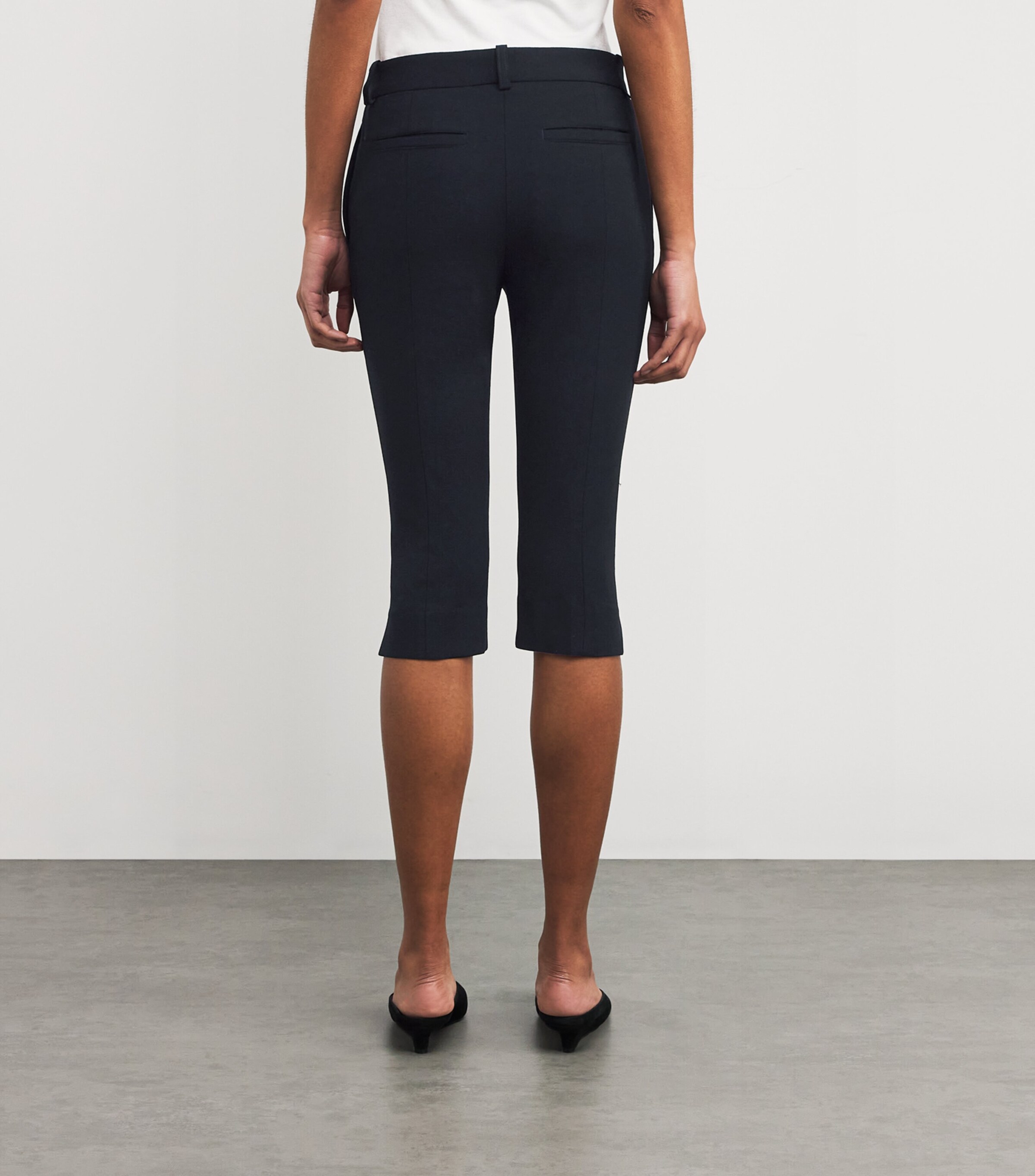パンツ TOTEME Capri wool blend trouser Nero Wool-blend capri pants in black - Toteme | Mytheresa