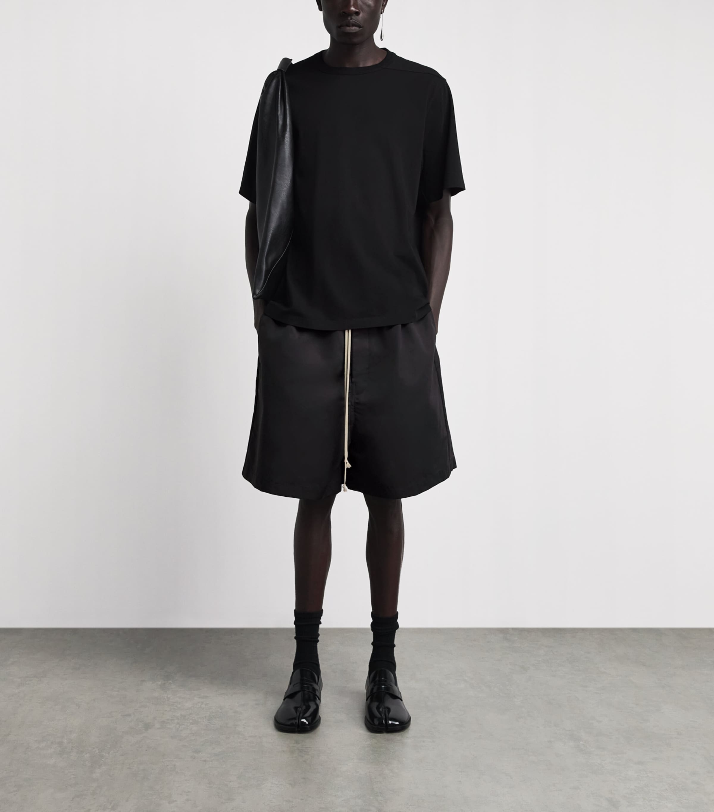 Rick Owens Mens Faun Drawstring Shorts Black Image 2