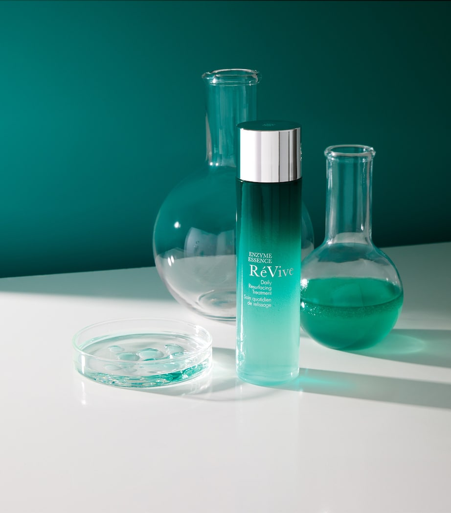 Enzyme Essence Daily Resurfacing Treatment (135ml) NO COLOUR Image 4