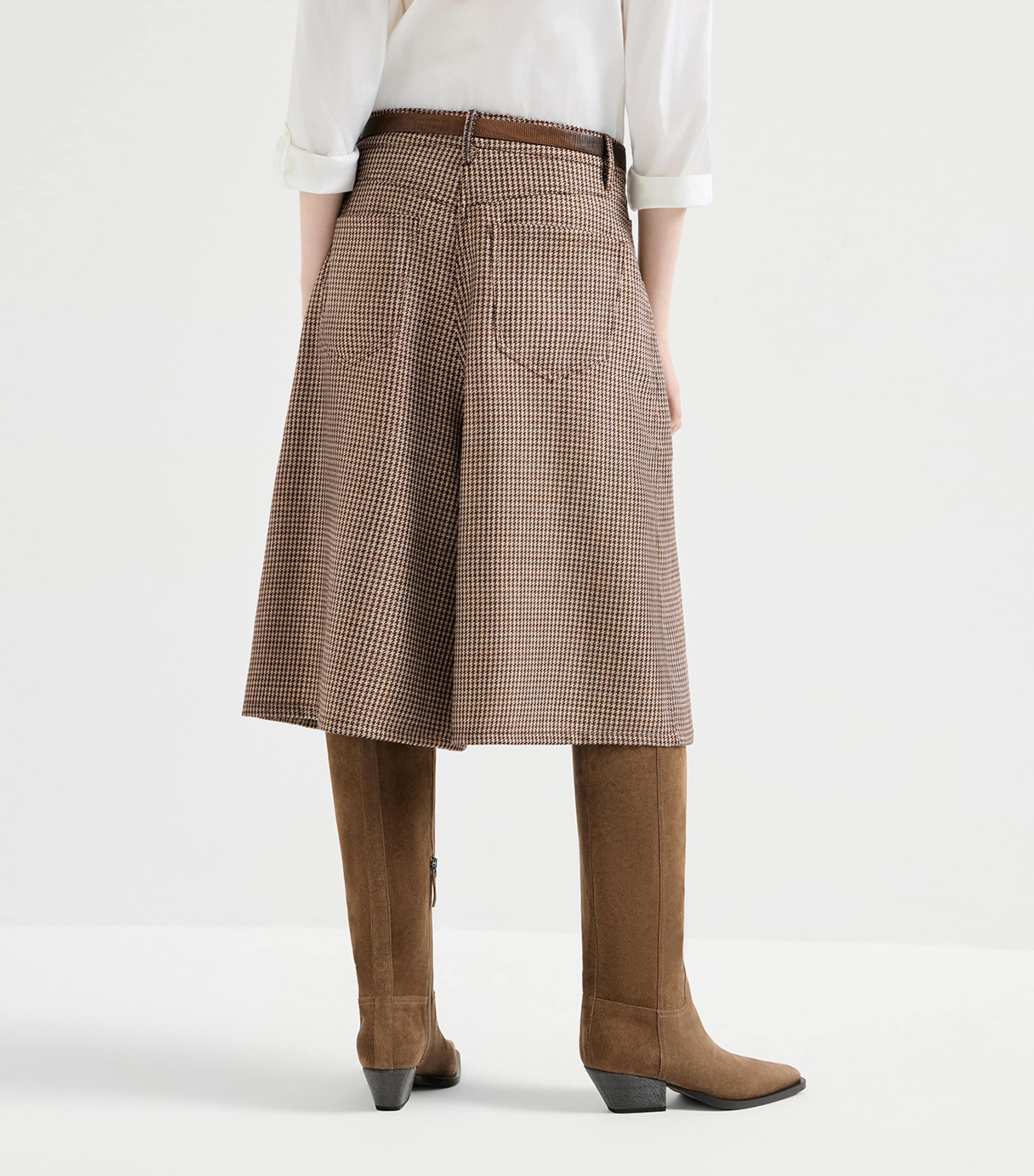 Brunello Cucinelli Womens Virgin Wool-Blend Houndstooth Bermuda Shorts Image 5