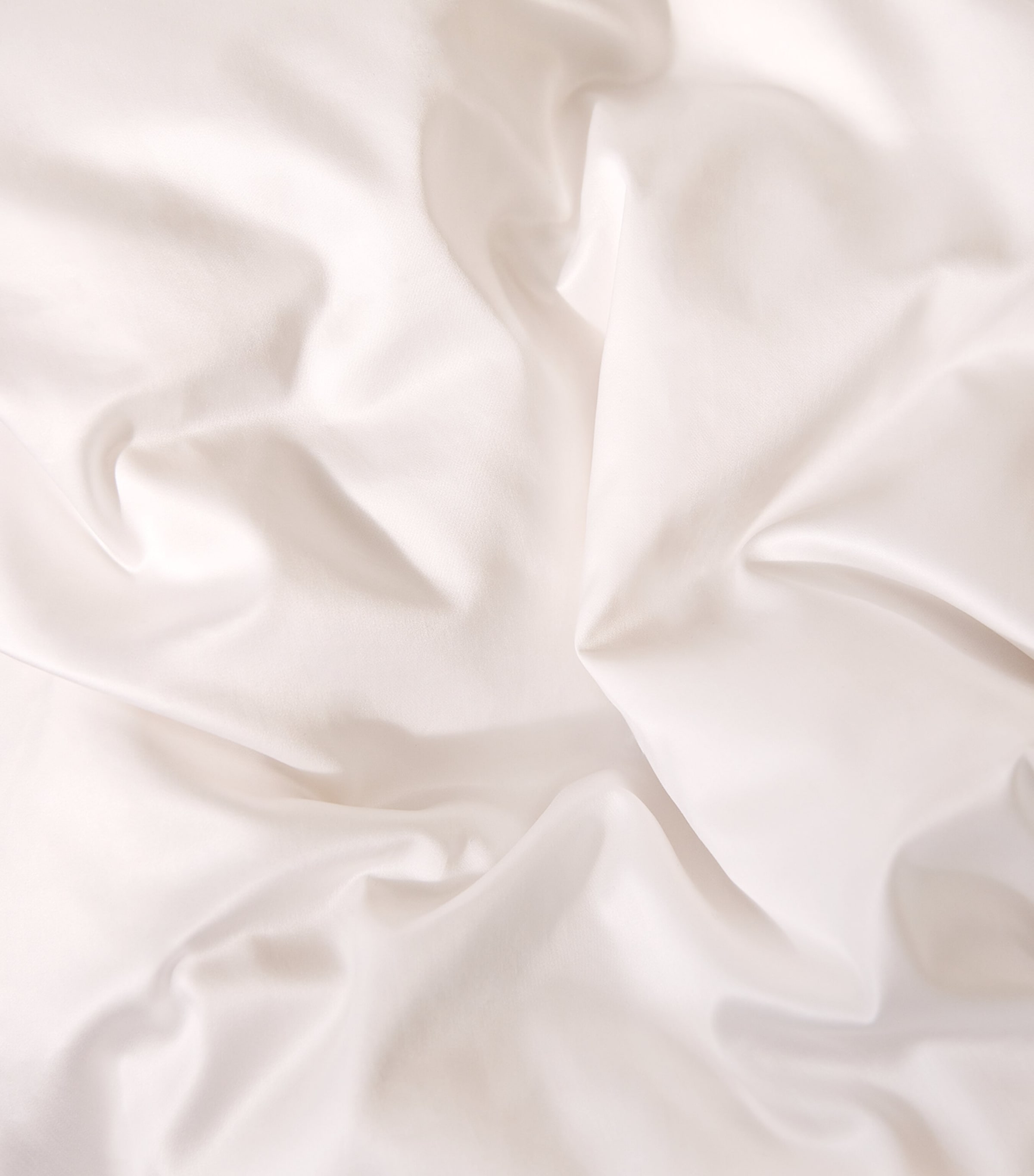 Quadra Square Pillowcase (65cm x 65cm) 108 GOLD Image 5