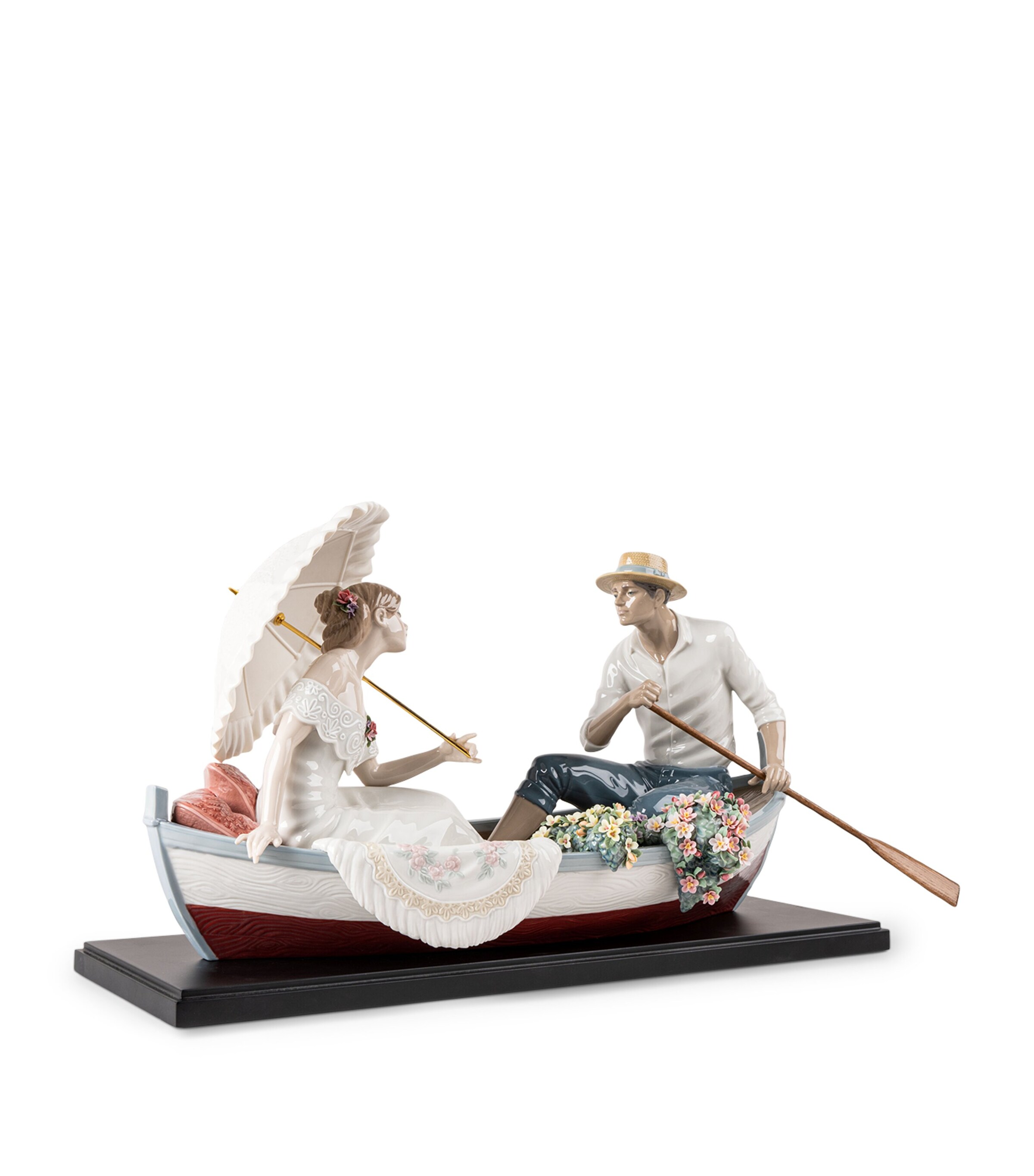 Lladró Porcelain Romance On The Lake Sculpture Image 2