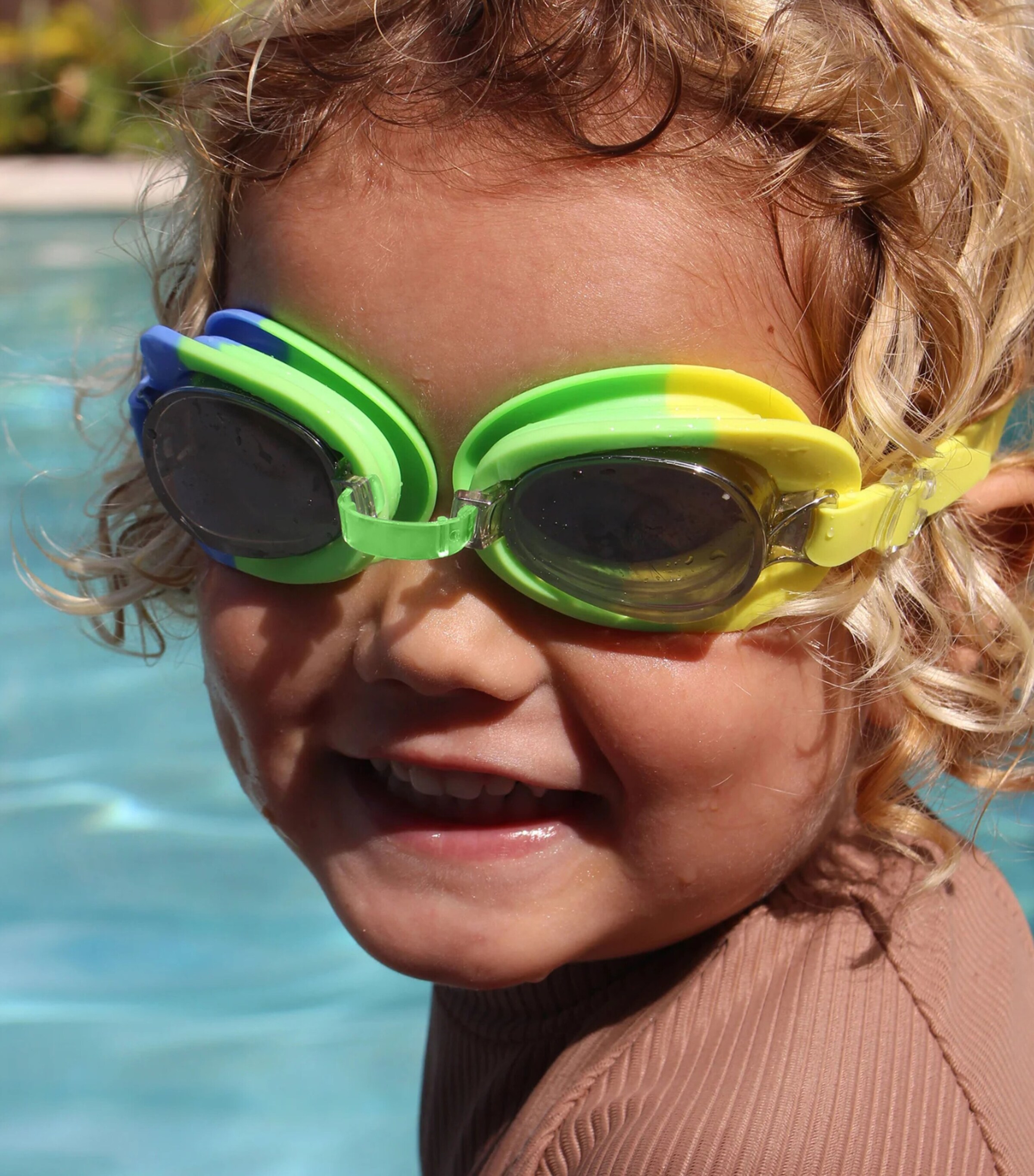 Sunnylife Kids Eli the Elephant Swim Goggles Multicolour Image 2