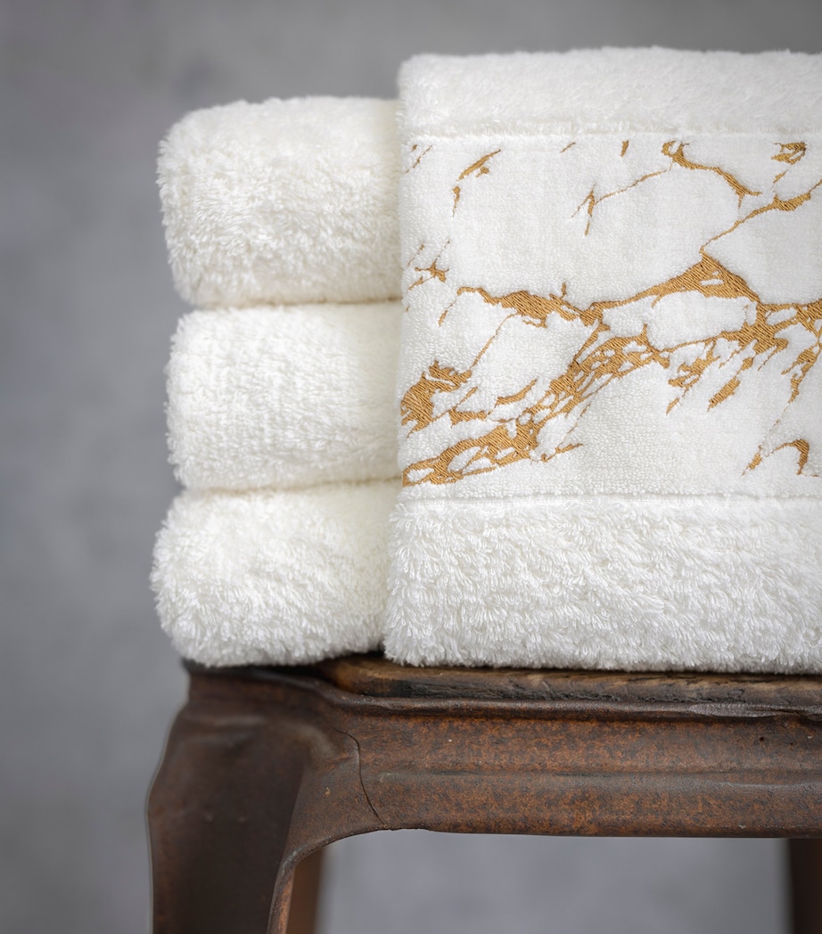 Egyptian Cotton Alpi Guest Towel (40cm x 75cm) 840 GOLD Image 6