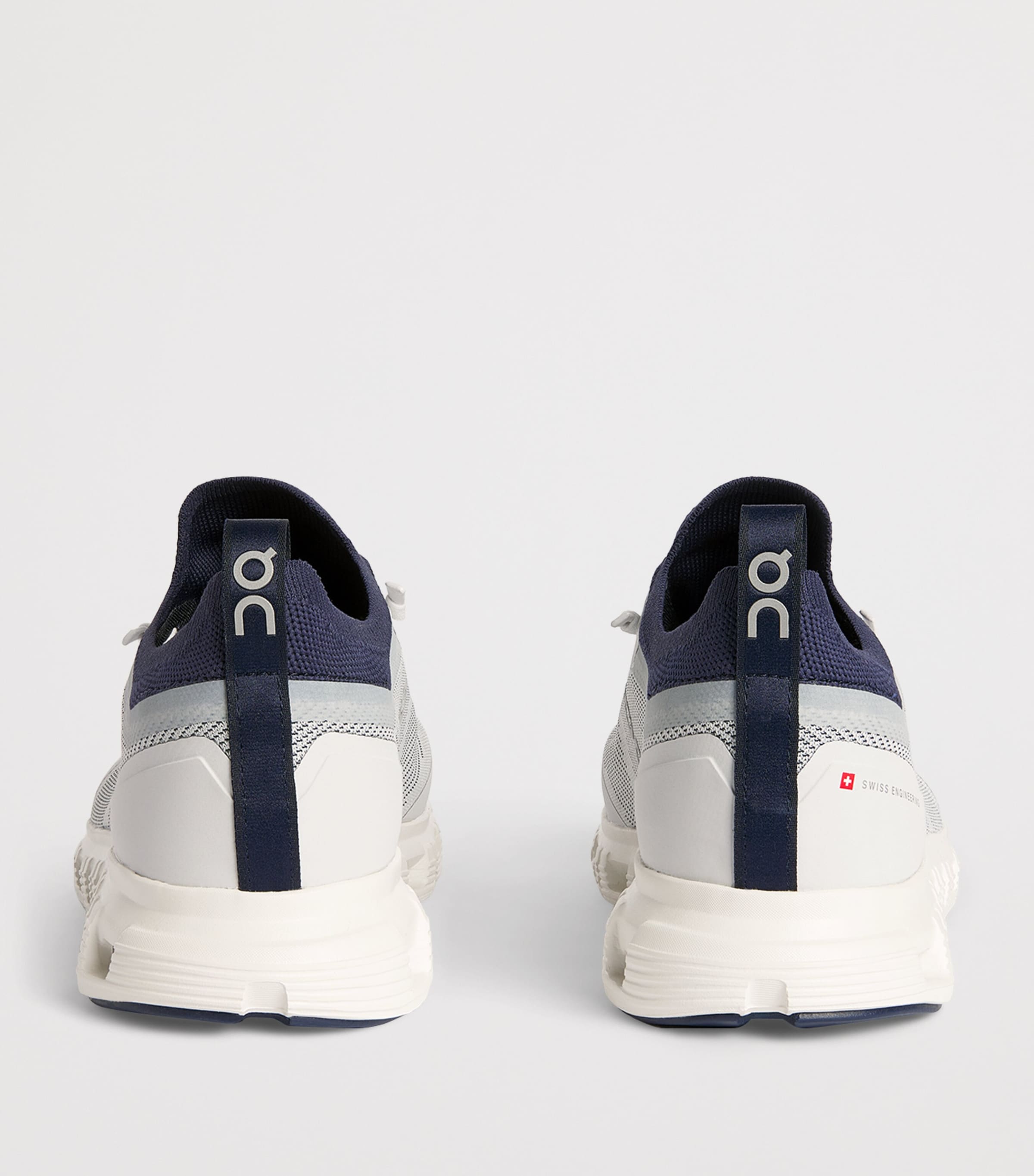 On Mens Cloud 6 Versa Trainers Frost | Midnight Image 5