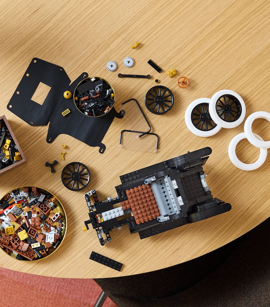 Lego Icons Ford Model T 11376 Image 4