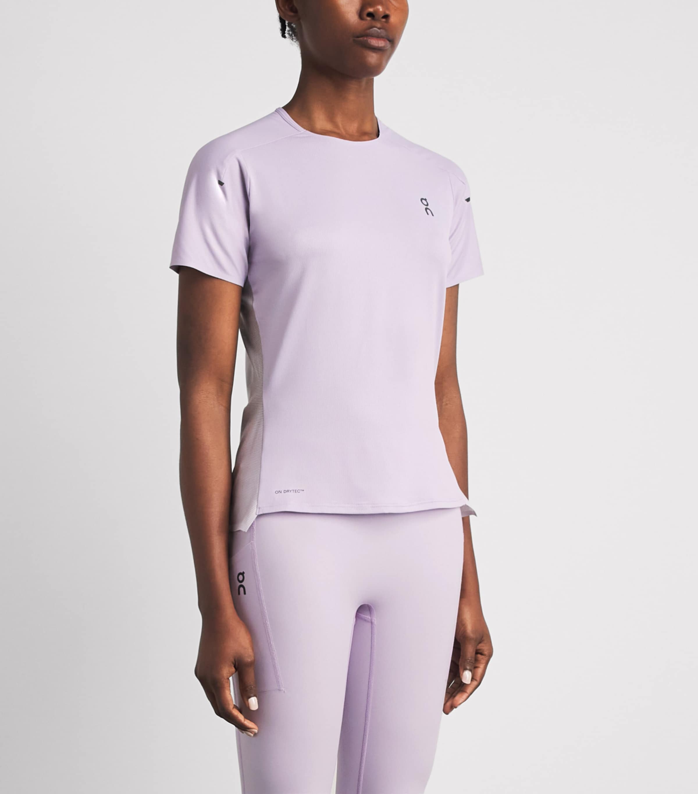 On Womens Performance T-Shirt Foxglove | Orchid Image 4