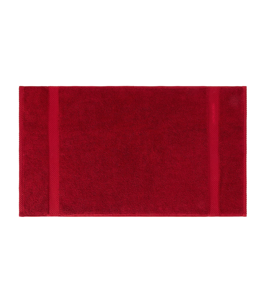 Avenue Bath Towel (75cm x 137cm) CARMIN Image 2