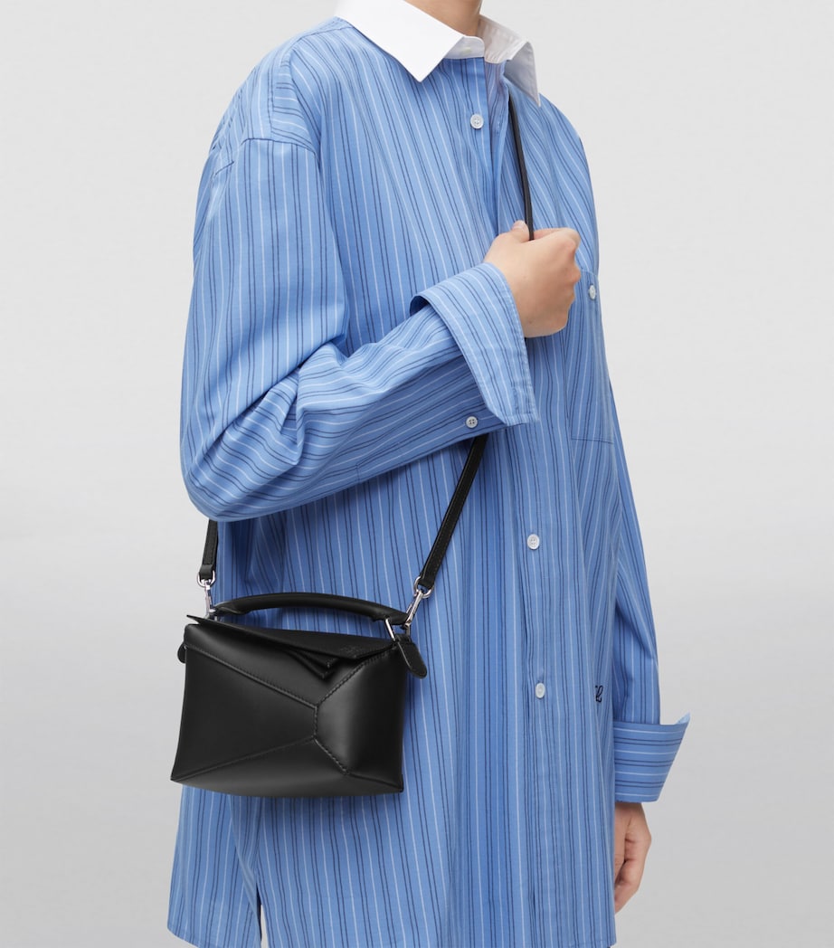 Mini Leather Puzzle Edge Top-Handle Bag BLACK Image 2