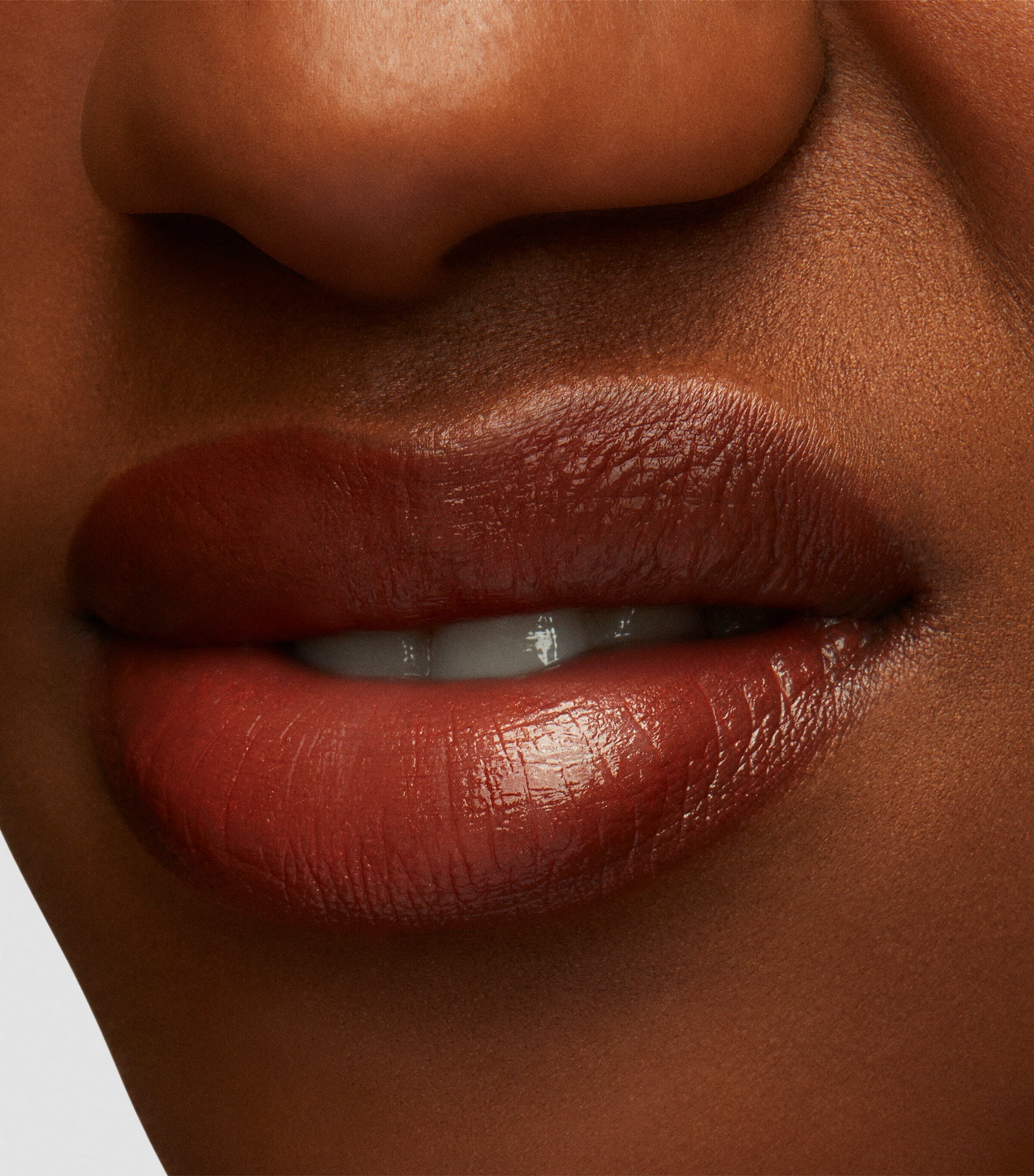 MAC Lustreglass Sheer-Shine Lipstick Work Crush Image 5