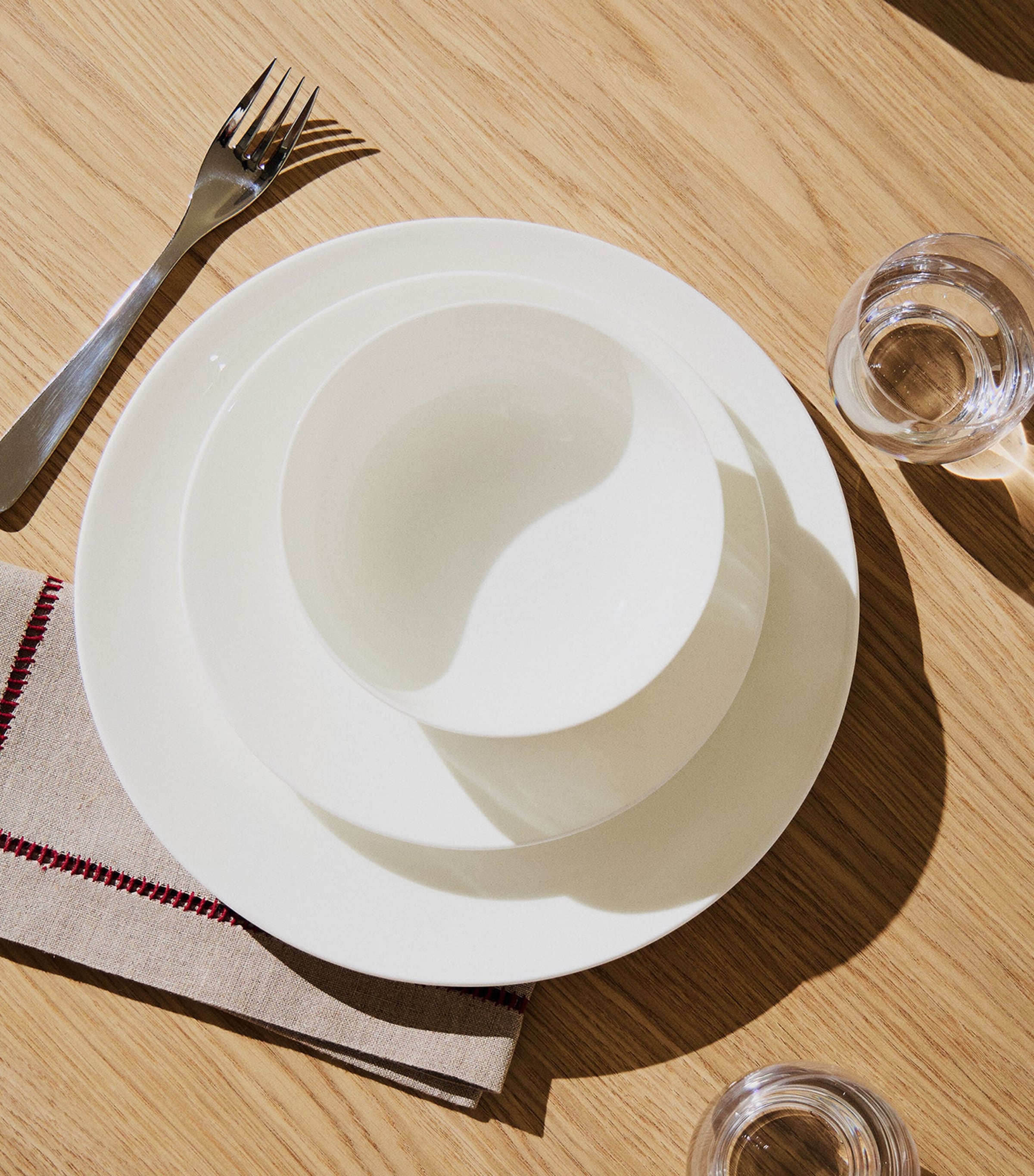 The Conran Shop Arc Bone China Side Plate (21cm) White Image 5