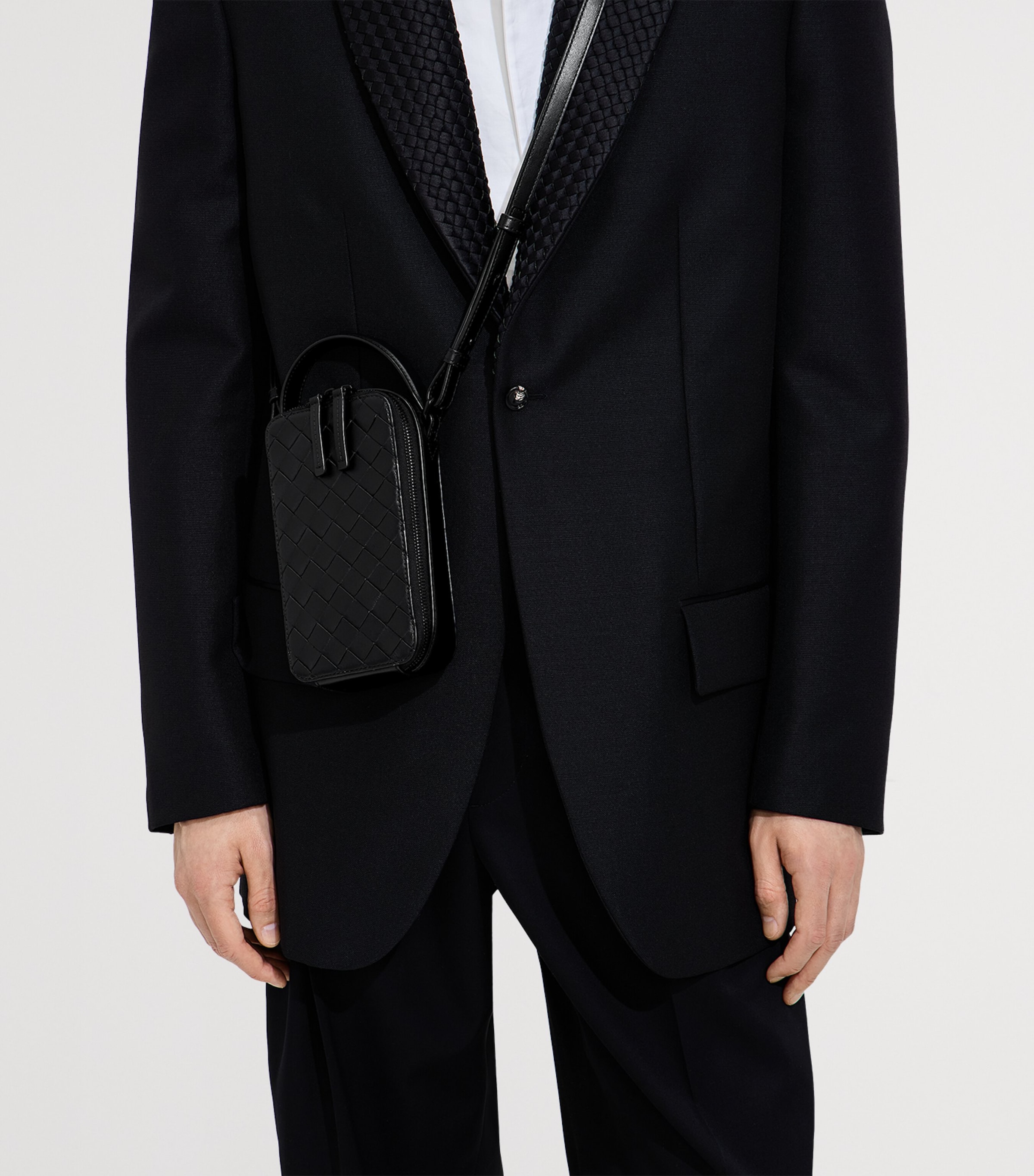 Bottega Veneta Leather Getaway Phone Pouch Image 2