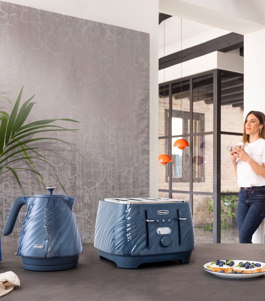 De'Longhi Ballerina Seta Toaster Silky Blue Image 7