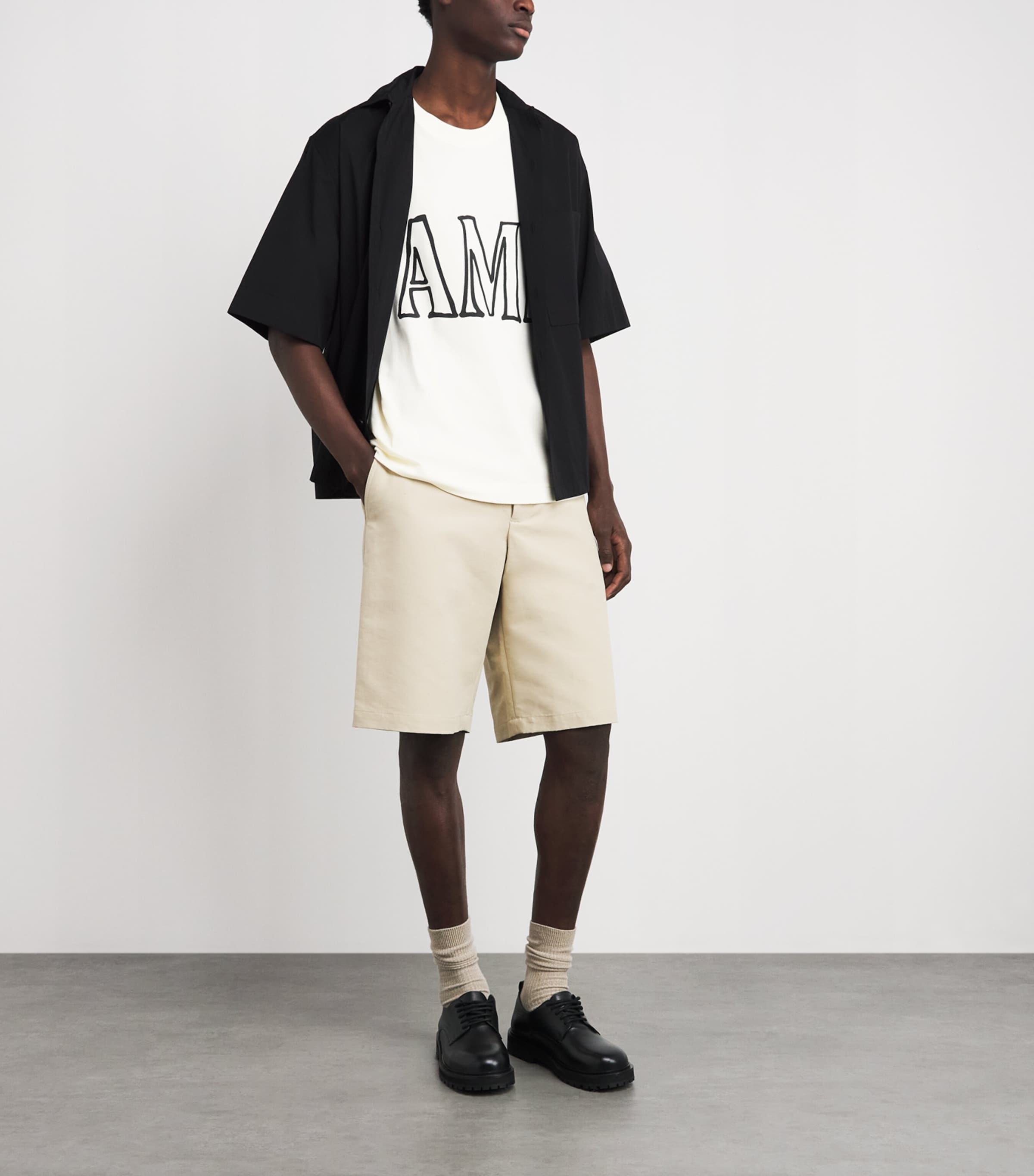 AMI Paris Mens Cotton Logo Boxy T-Shirt Blanc Creme Image 2