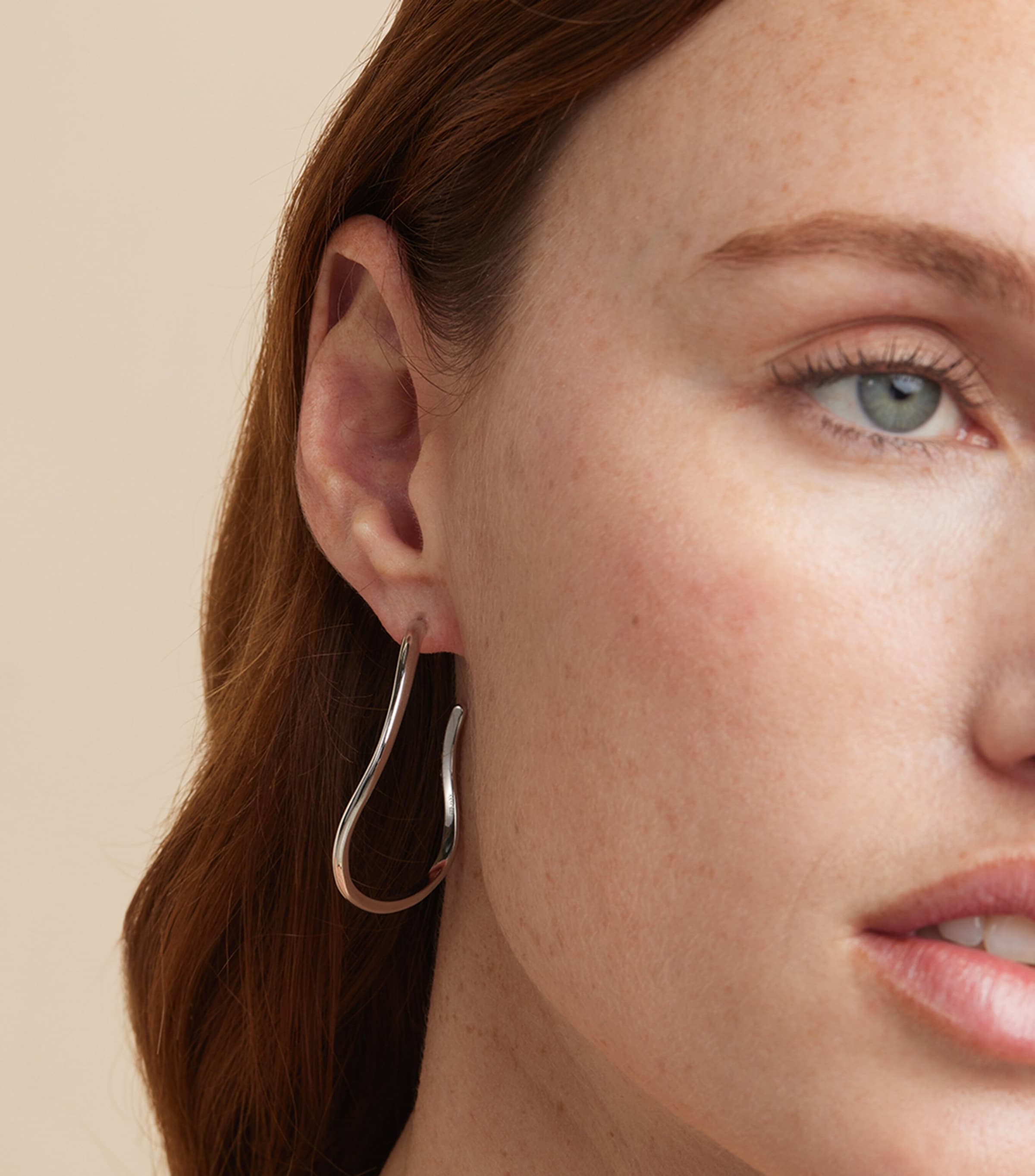 Astrid & Miyu Rhodium-Plated Silver Infinite Hoop Earrings Silver Image 2