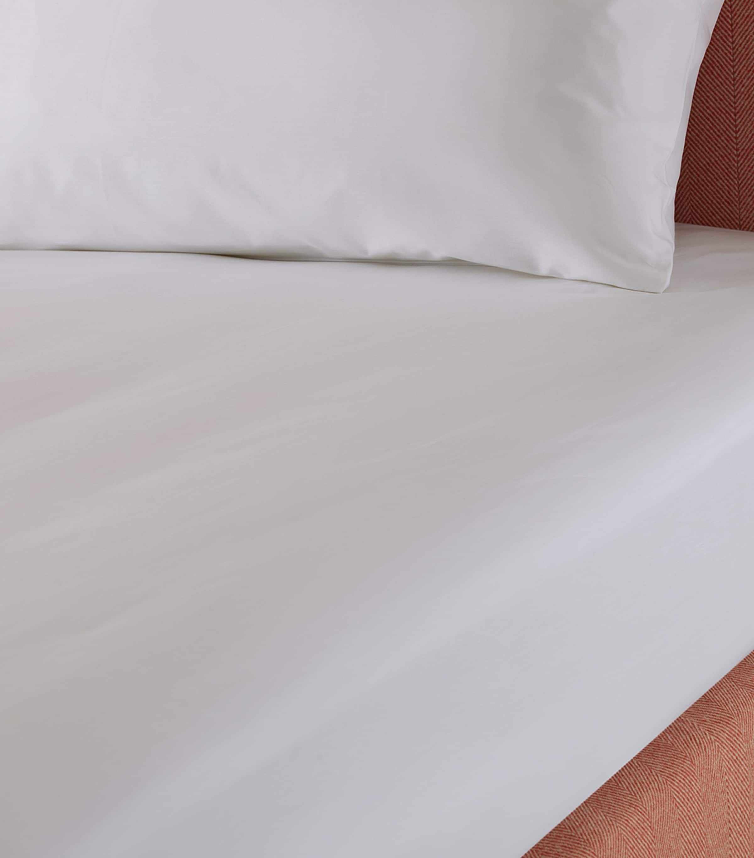 Cotton Percale The Drift Super King Fitted Sheet (180cm x 200cm) WHITE Image 2