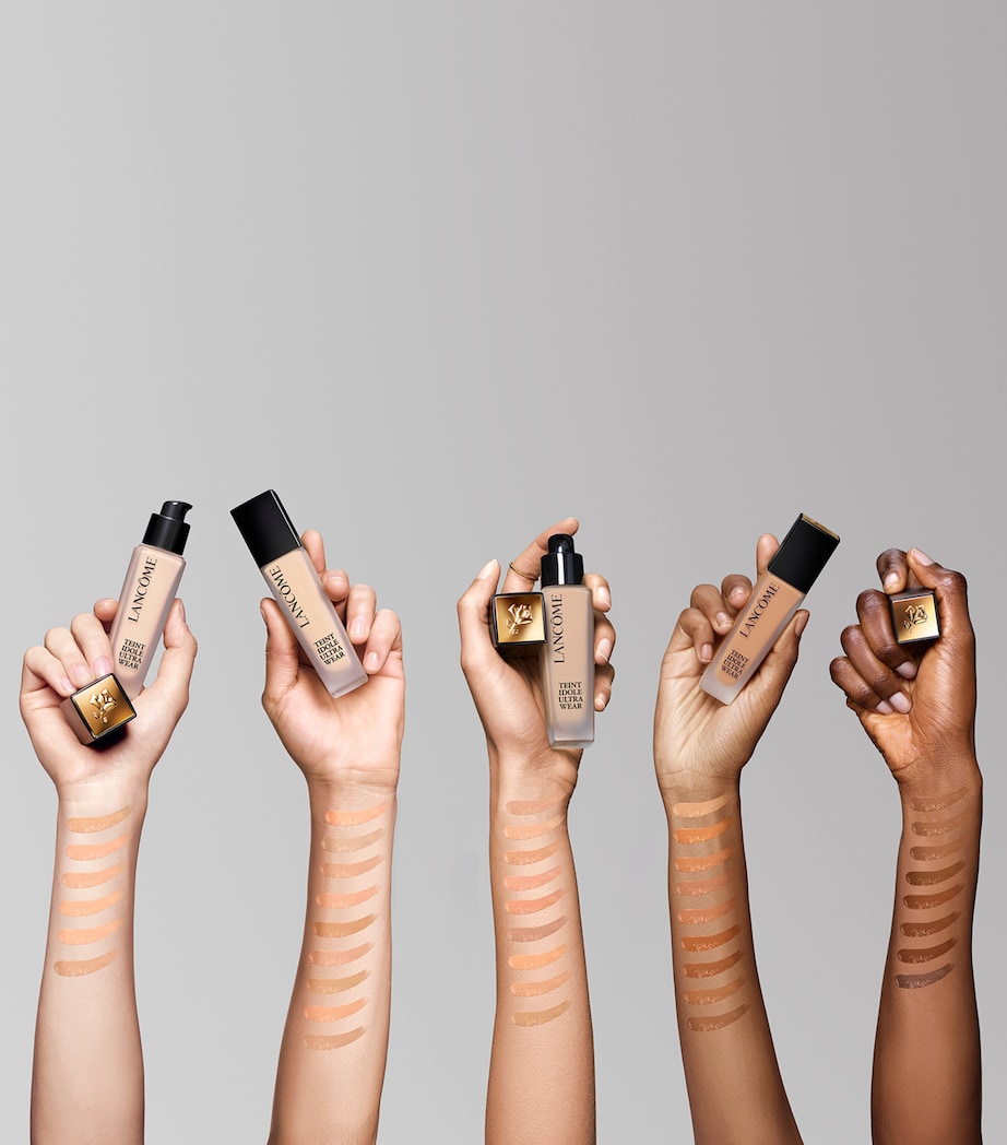 Teint Idole Ultra Wear Foundation 245C Image 4