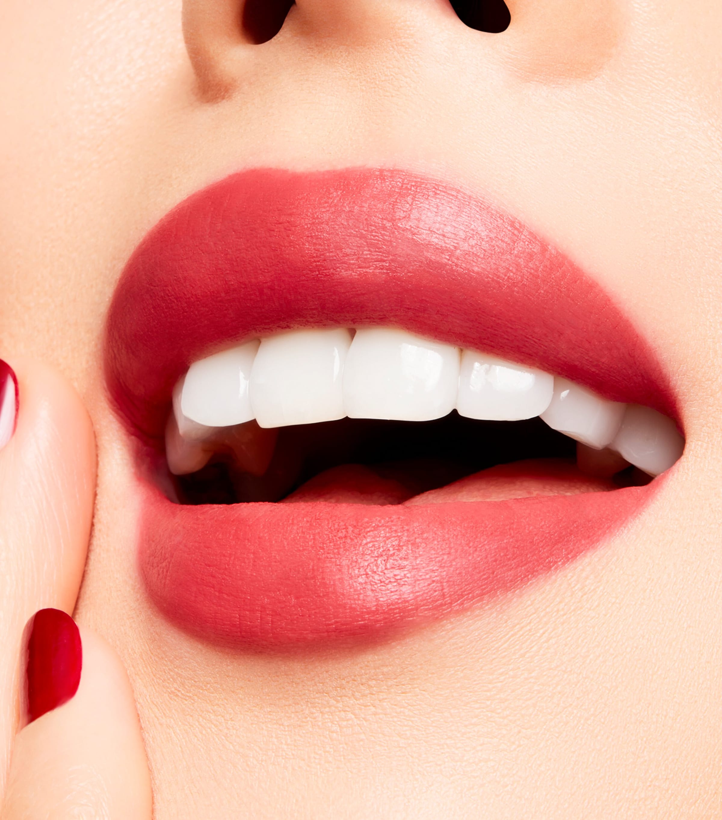 Powder Kiss Velvet Blur Slim Stick STAY CURIOUS Image 2