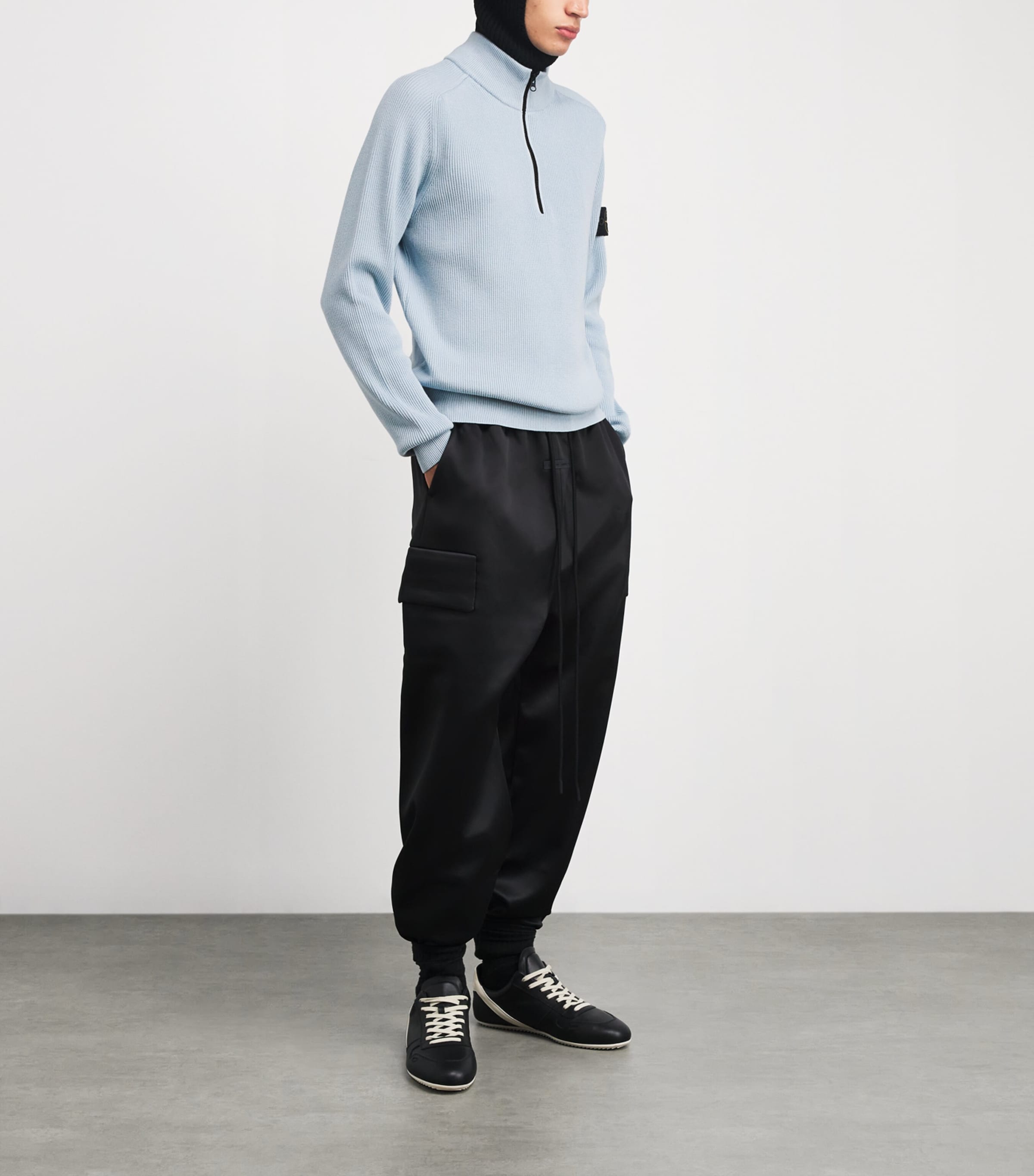 Cotton Half-Zip Rib-Knit Sweatshirt V0041 Image 2