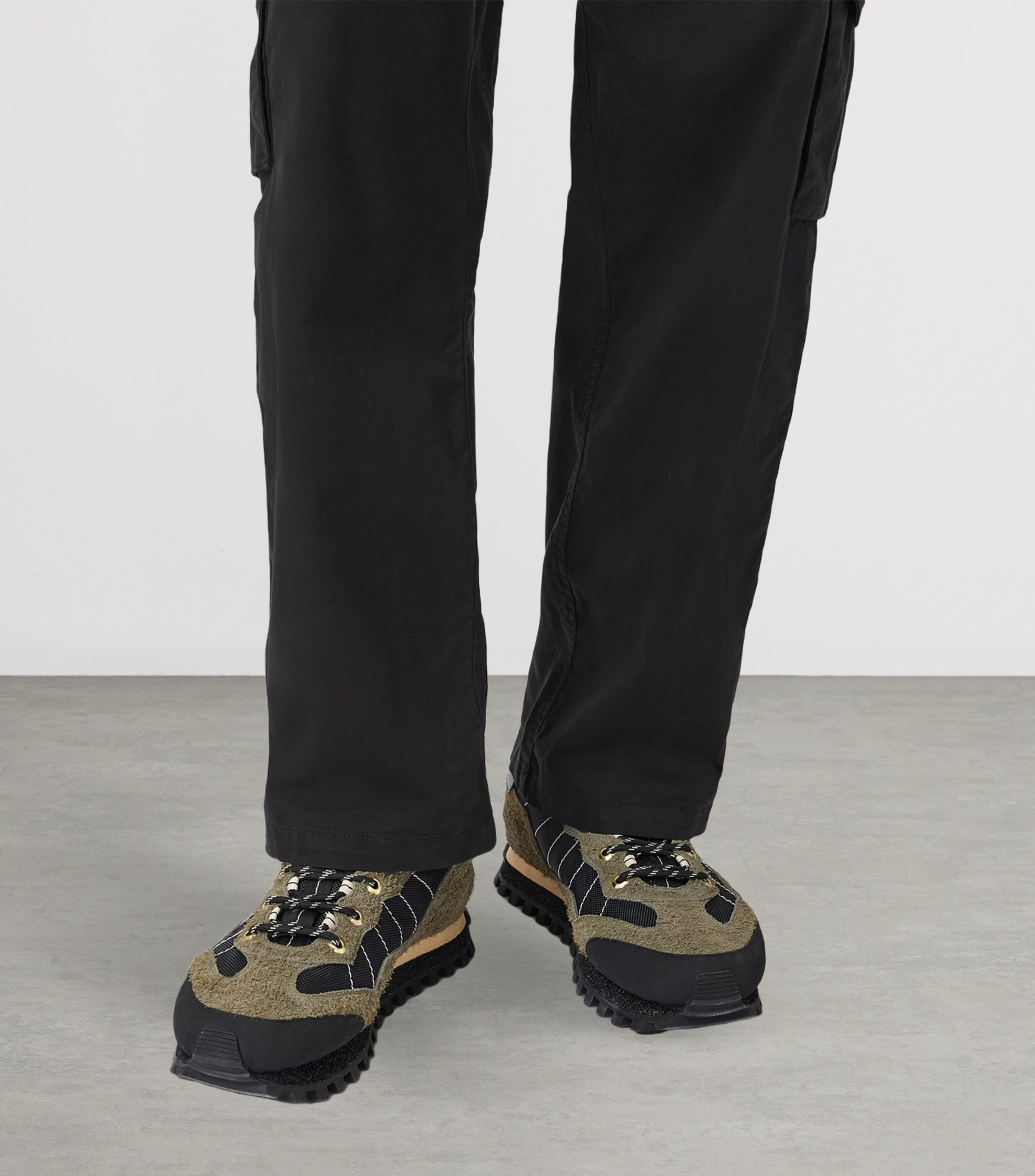 Suede Nevis Sneakers KHAKI GREEN/BLACK Image 2