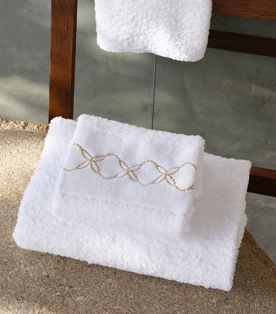Abyss & Habidecor Cotton Misia Bath Towel (70cm x 140cm) White/gold Image 2