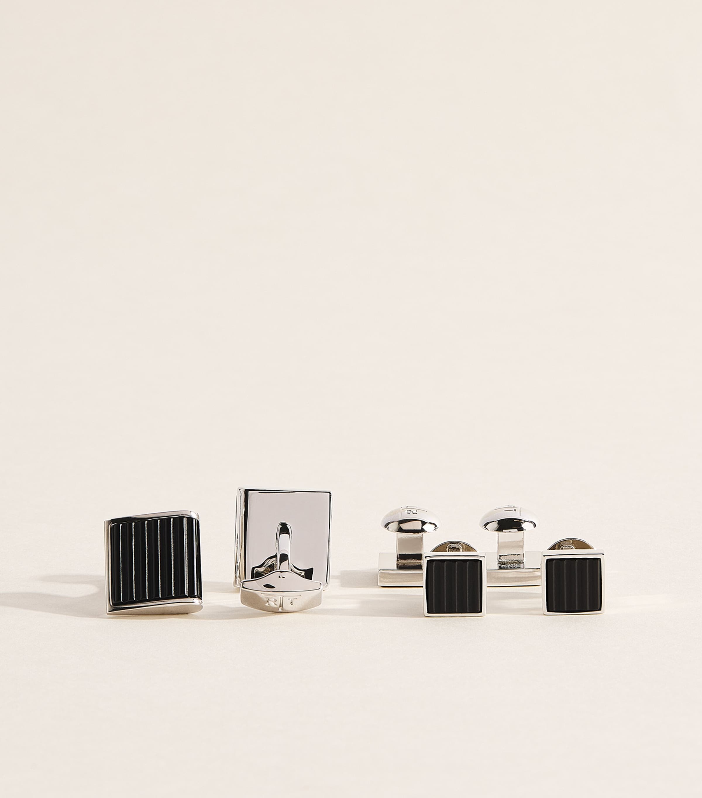 Tateossian Onyx Ribbed Wedge Cufflink Set Black Image 1
