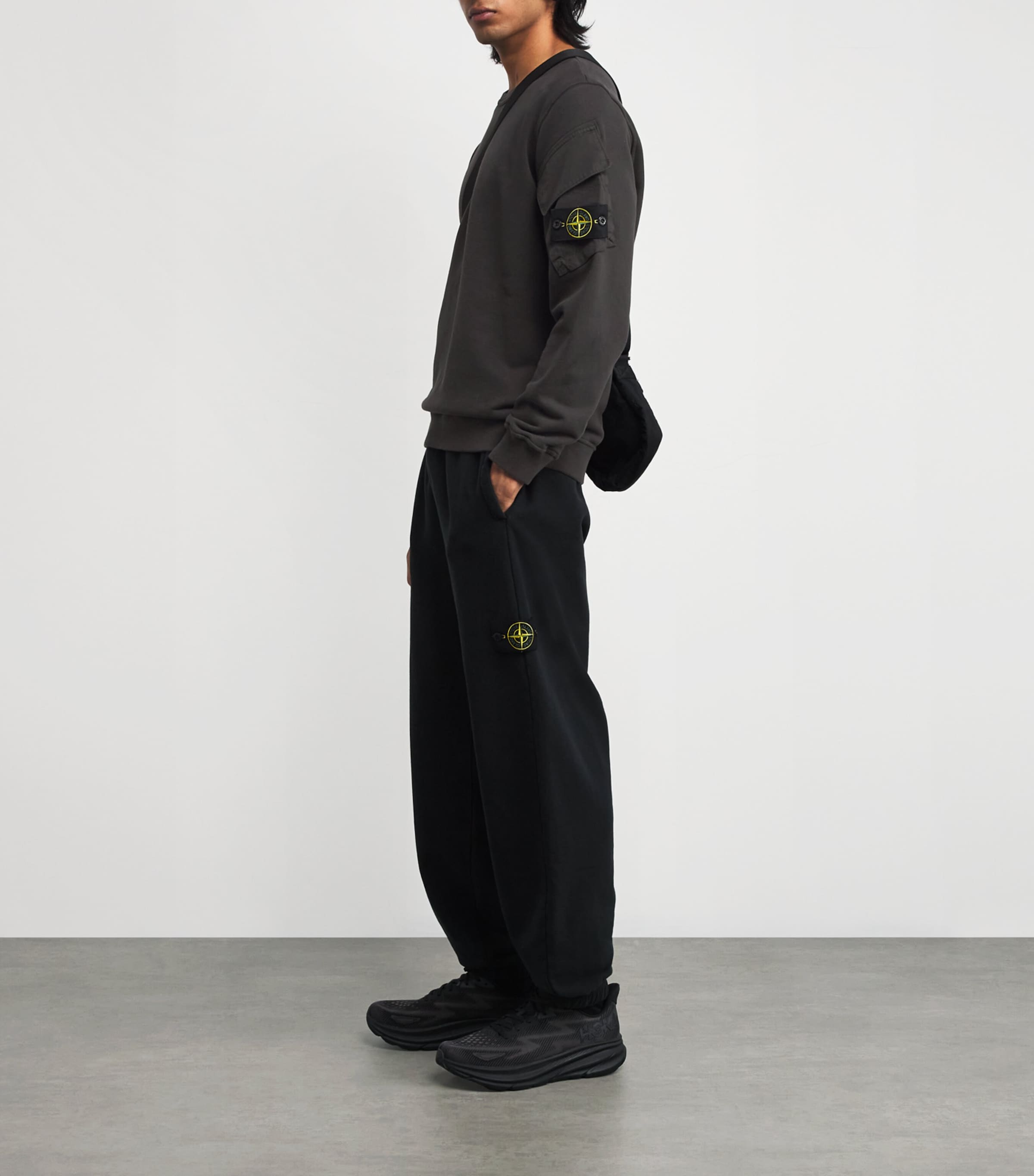 Organic Cotton Utility-Pocket Sweatshirt V0062 Image 2