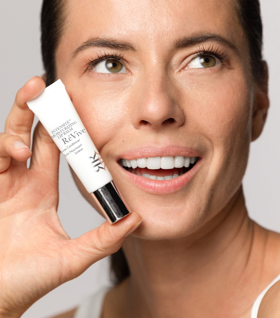 Intensité Moisturizing Lip Balm NO COLOUR Image 4