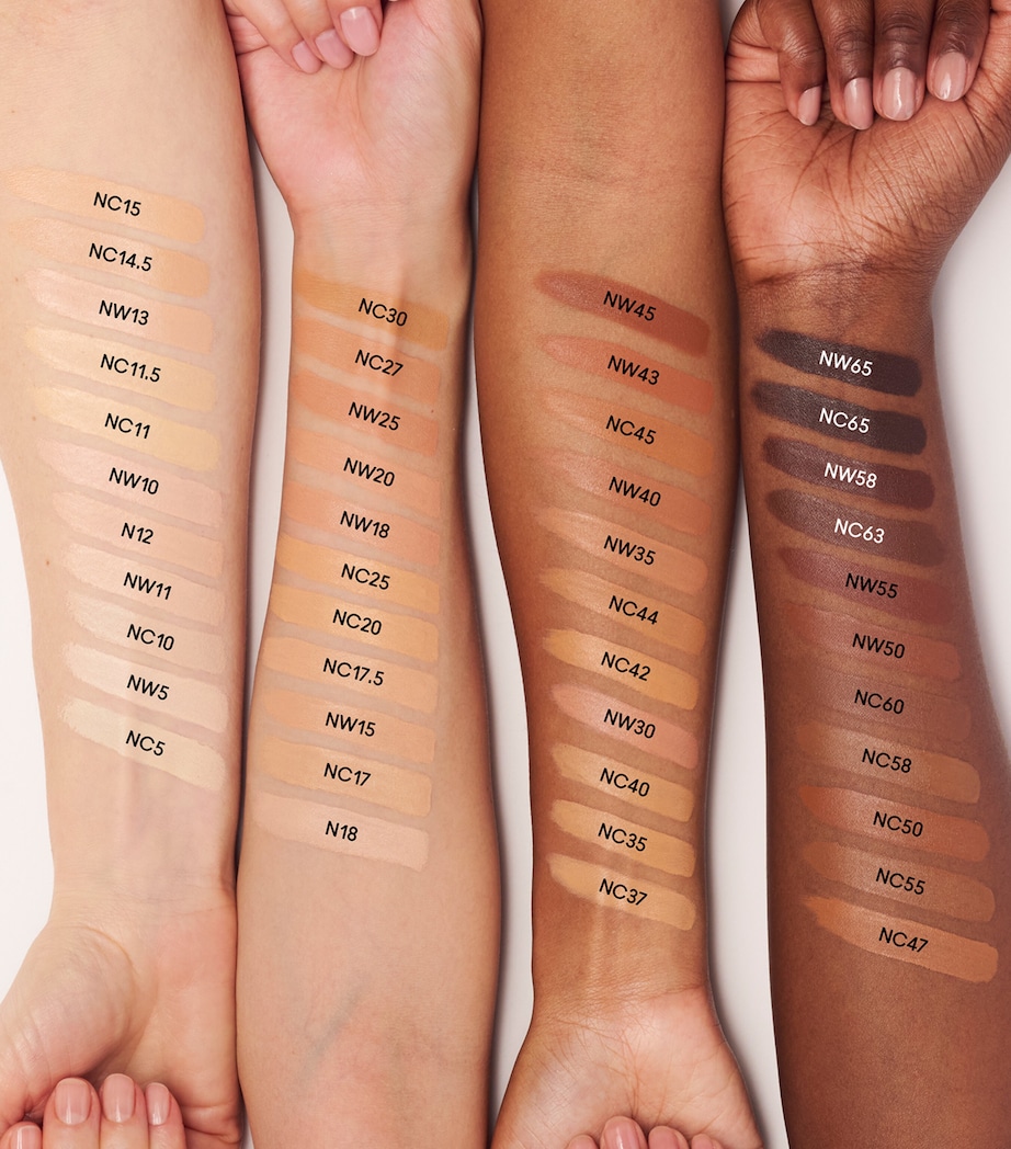 MAC Studio Fix 36-Hour Smooth Angles Concealer Image 2