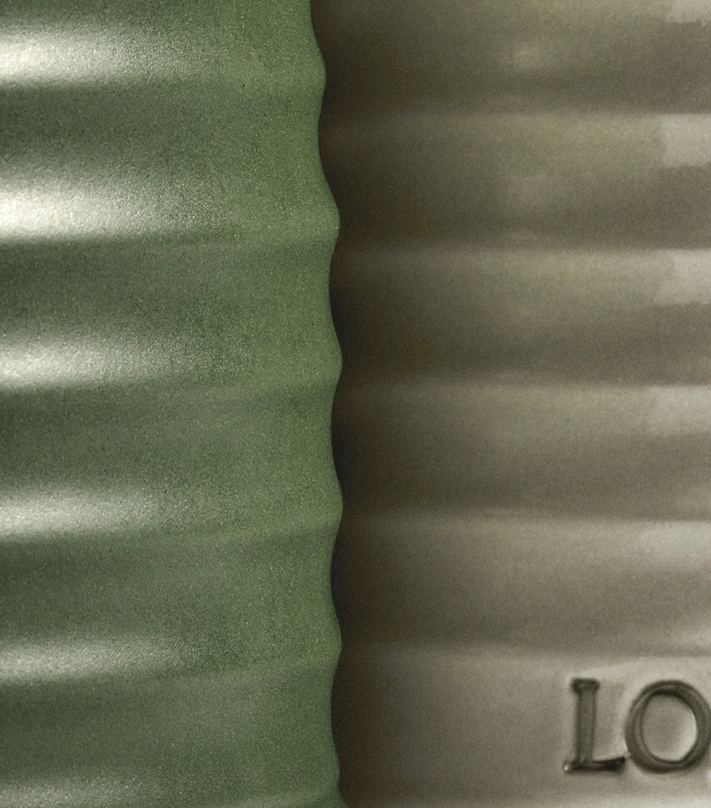 LOEWE Medium Mushroom Scented Candle Image 5