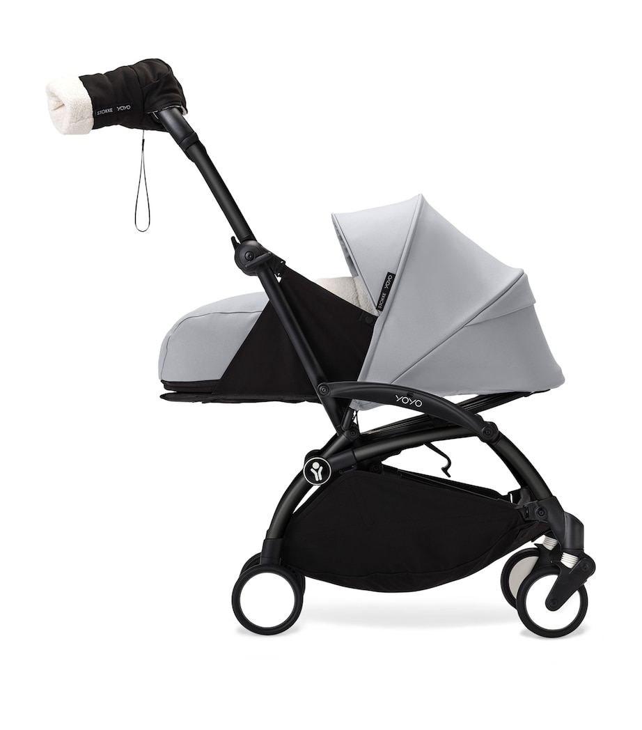 Stokke YOYO MIttens Black Image 4