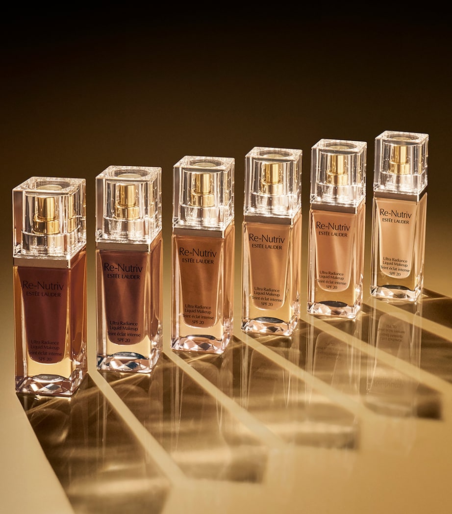 Re-Nutriv Ultra Radiance Liquid Foundation SPF 20 1W1 BONE Image 5